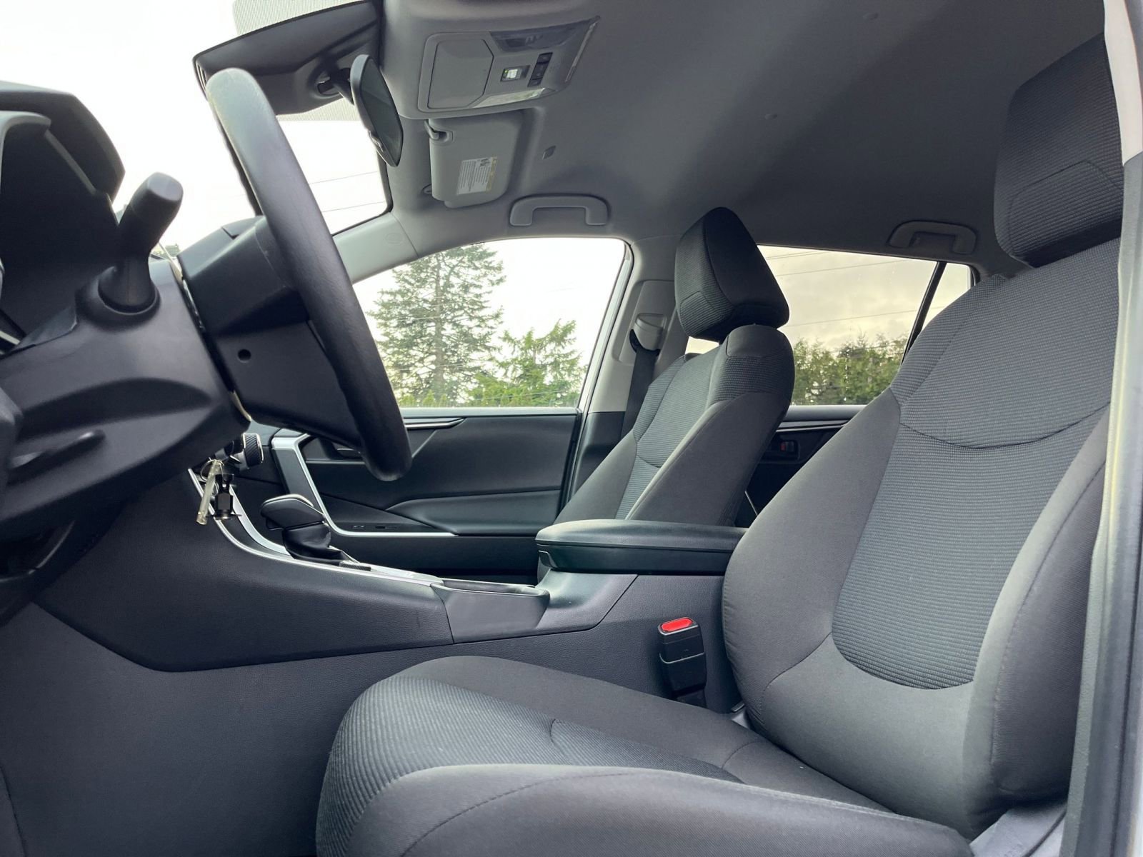 Thumbnail: 2025 Toyota RAV4 - 25