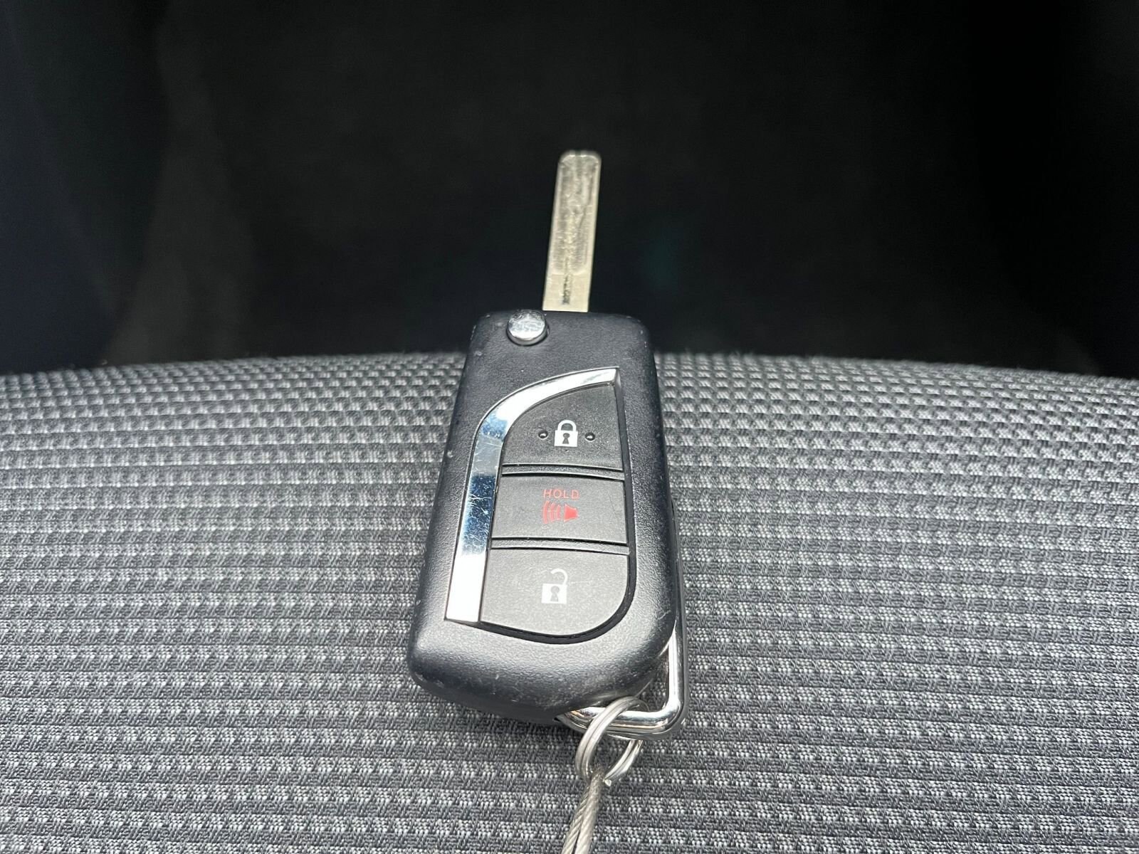 Thumbnail: 2025 Toyota RAV4 - 22