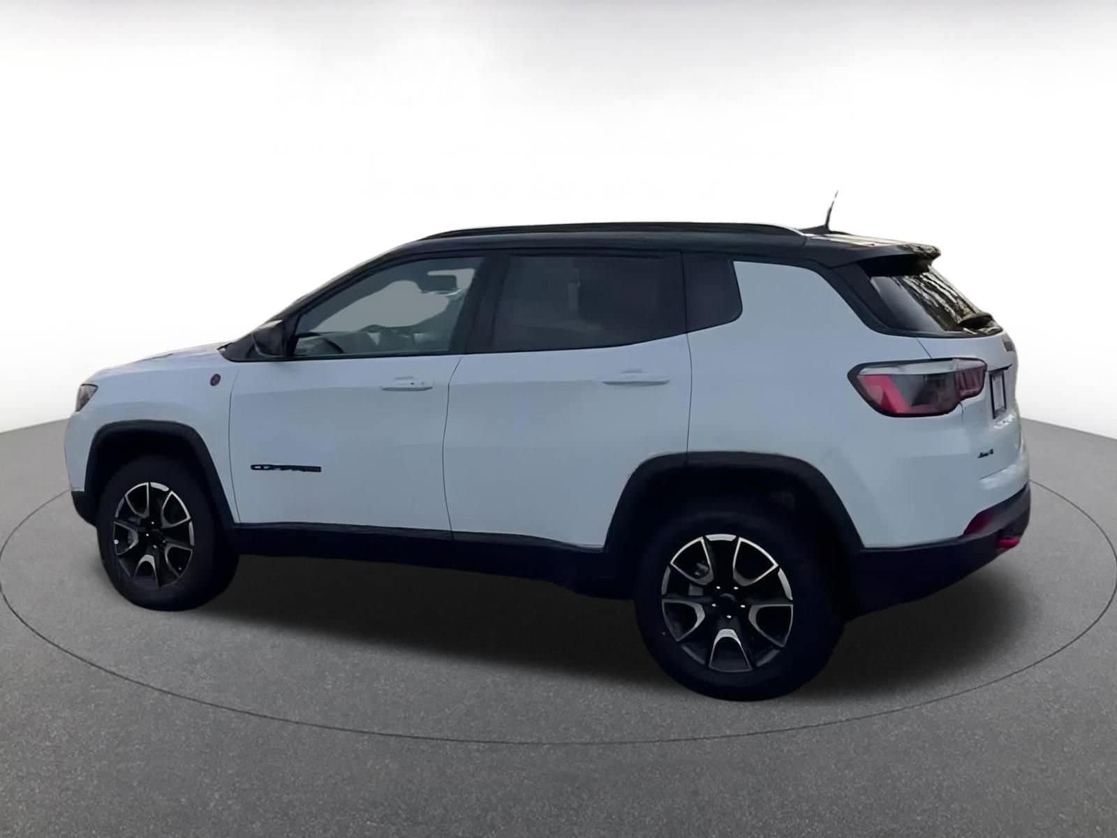 Thumbnail: 2025 Jeep Compass - 10