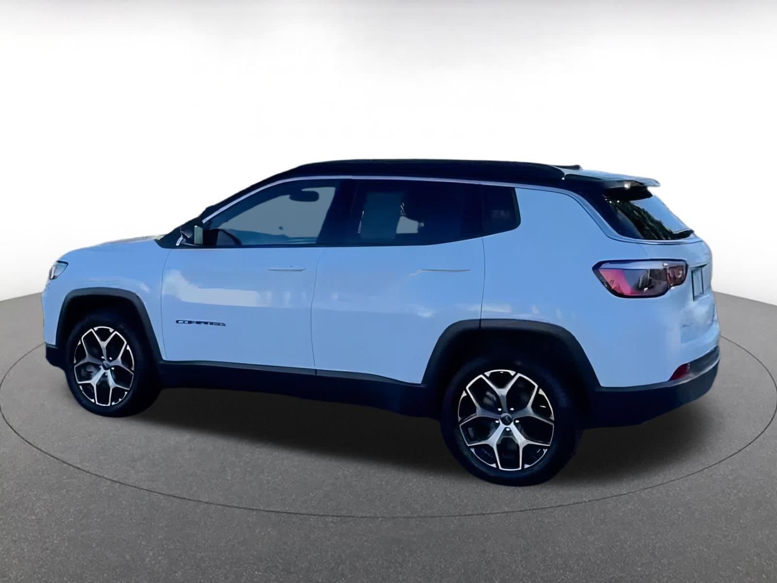 Thumbnail: 2025 Jeep Compass - 10
