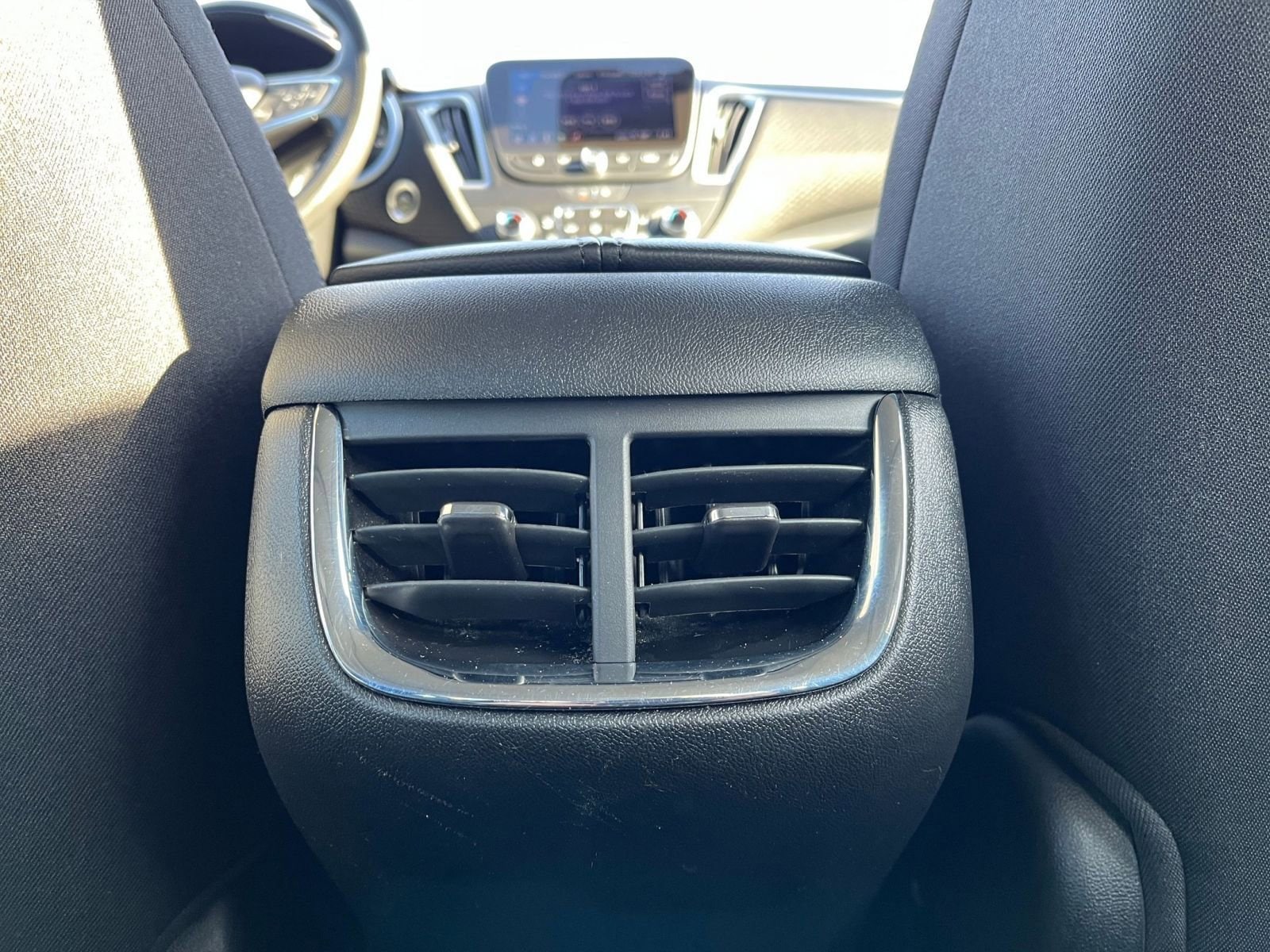 Thumbnail: 2024 Chevrolet Malibu - 23