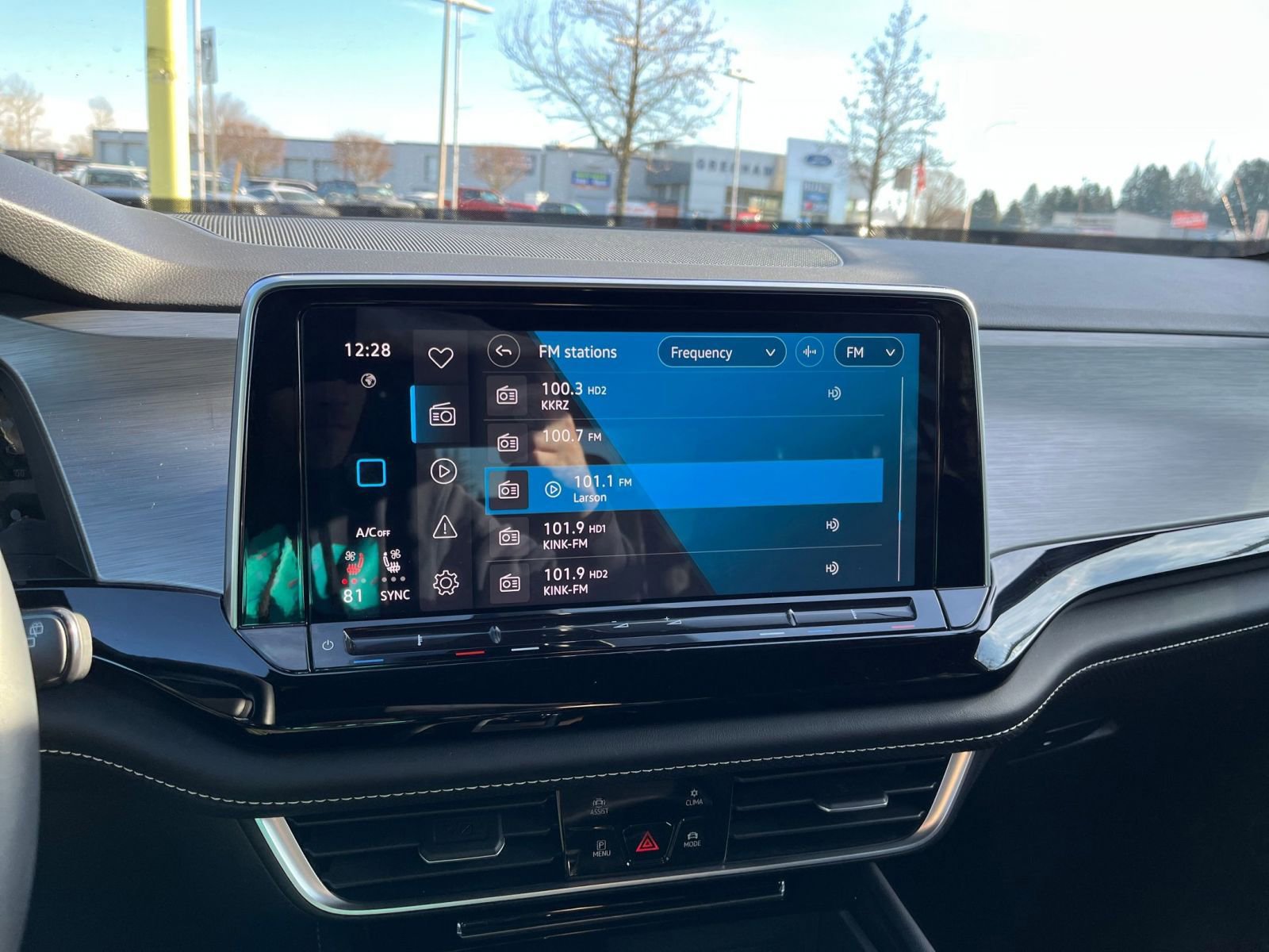 Thumbnail: 2024 Volkswagen Atlas - 22