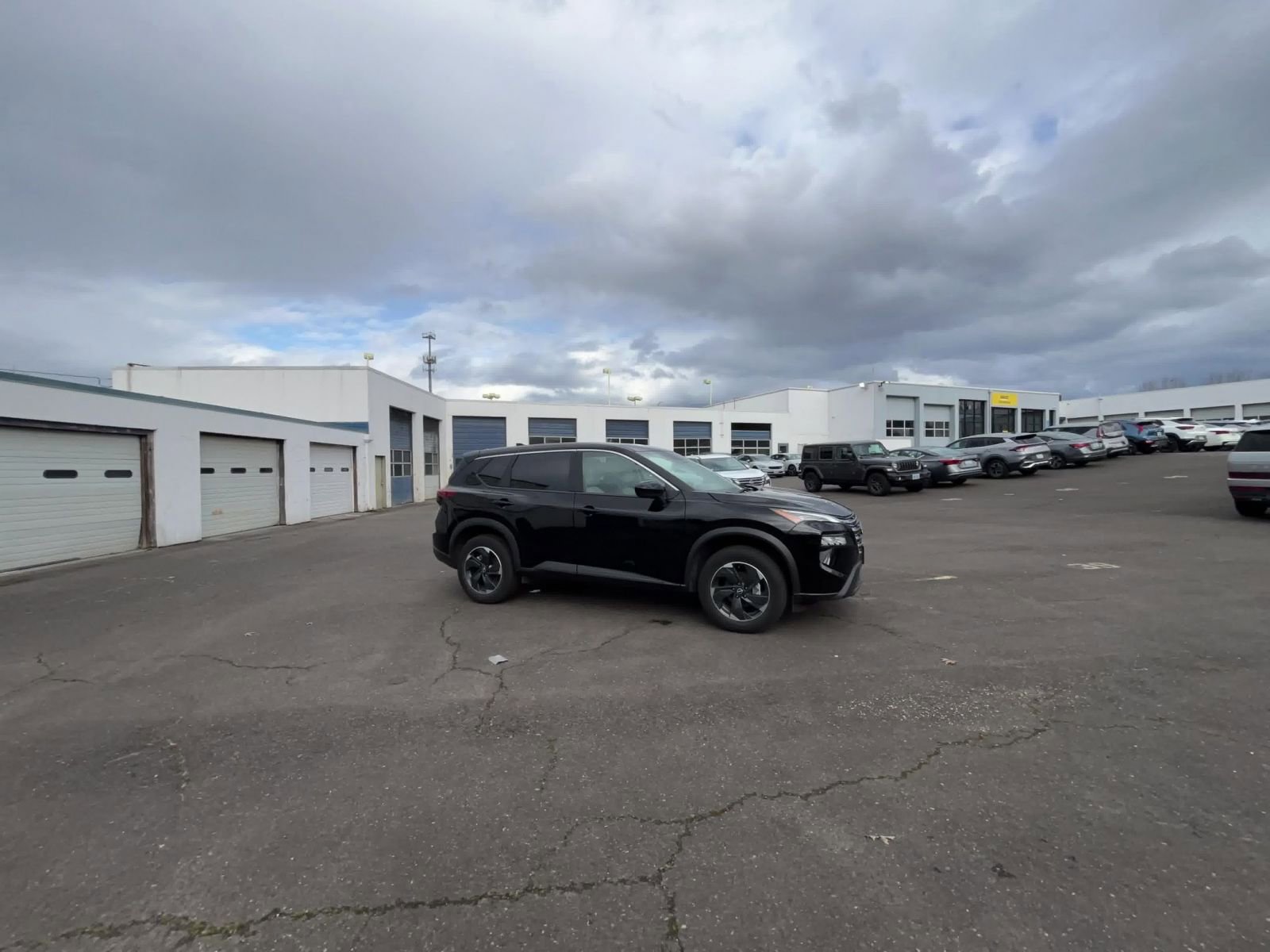 Thumbnail: 2025 Nissan Rogue - 16