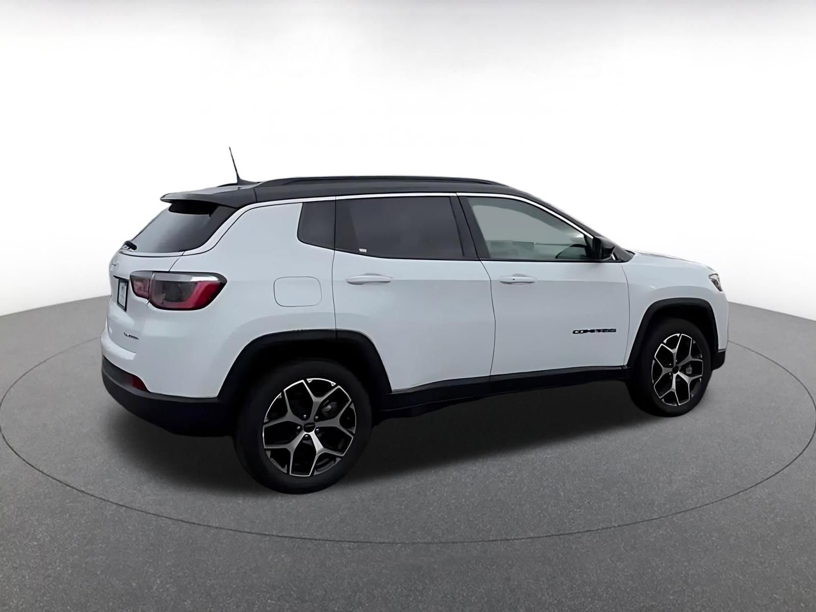 Thumbnail: 2025 Jeep Compass - 15