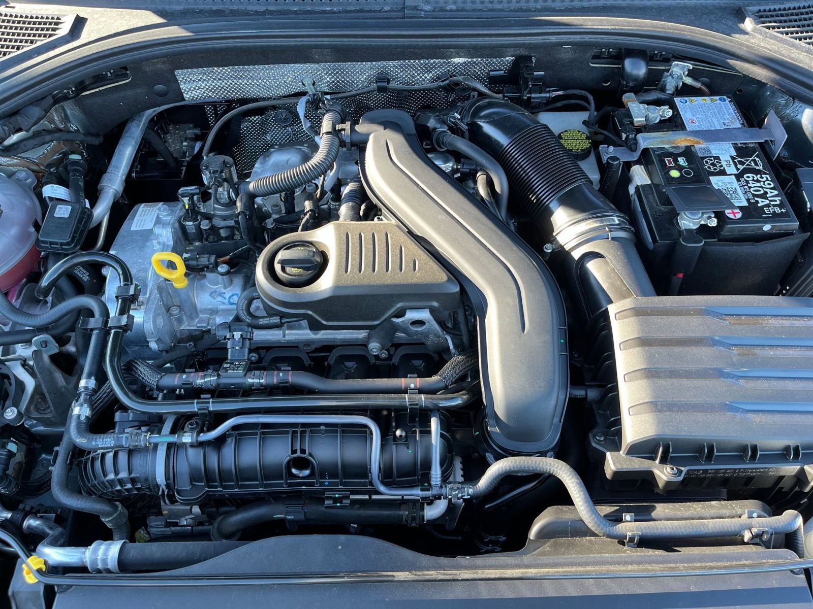 Thumbnail: 2025 Volkswagen Jetta - 32