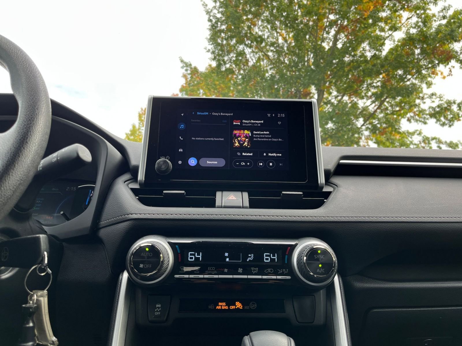 Thumbnail: 2025 Toyota RAV4 - 21