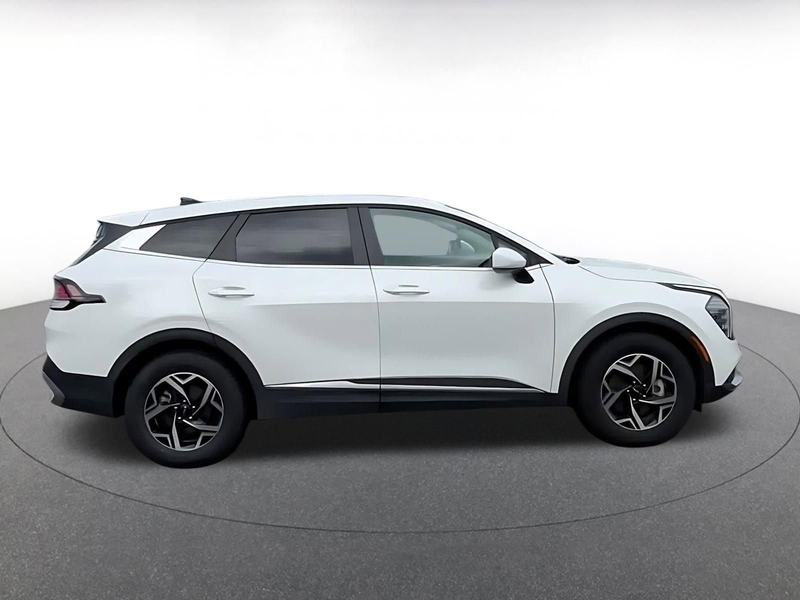 Thumbnail: 2024 Kia Sportage - 15