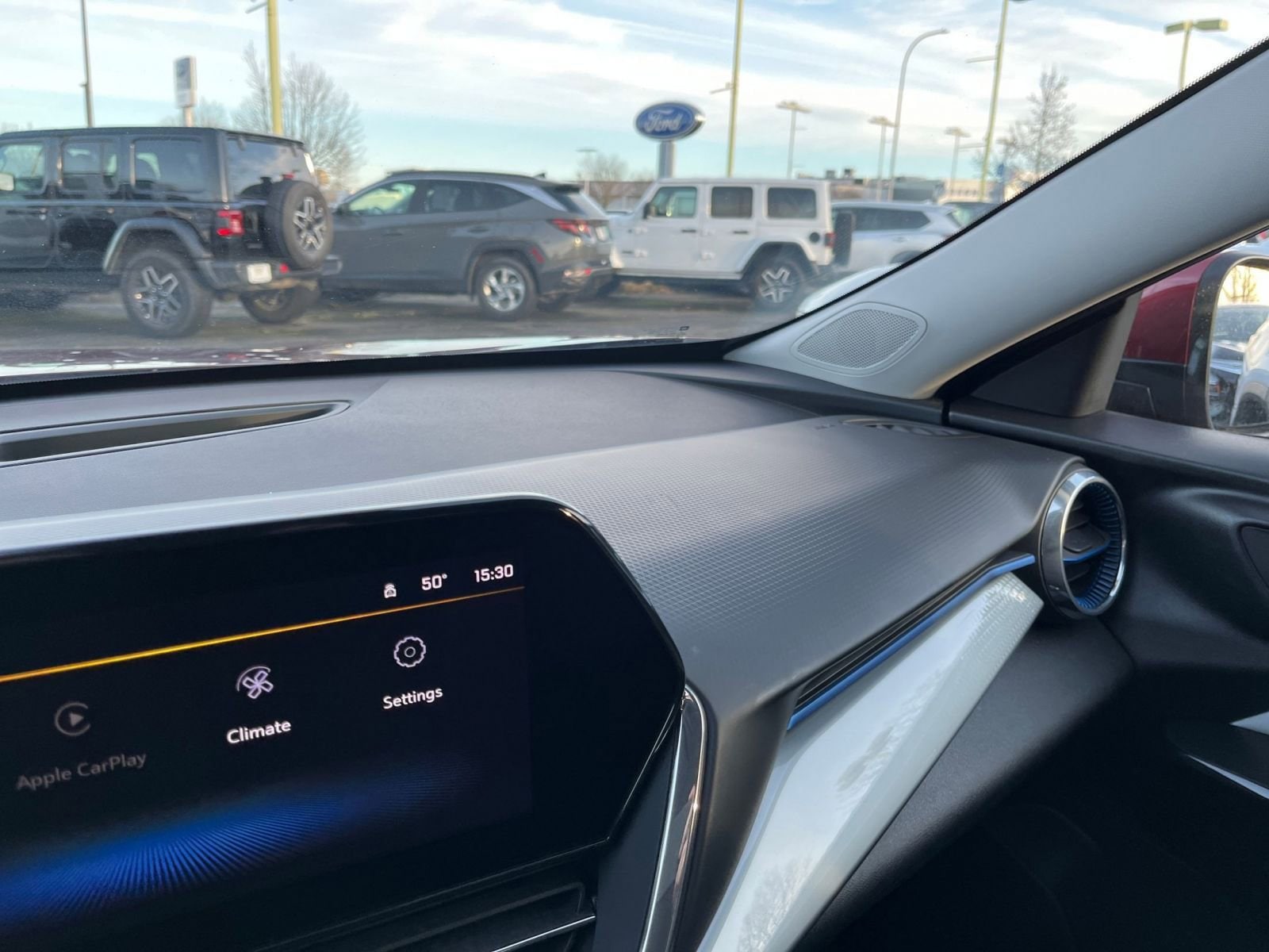 Thumbnail: 2025 Chevrolet Trax - 33