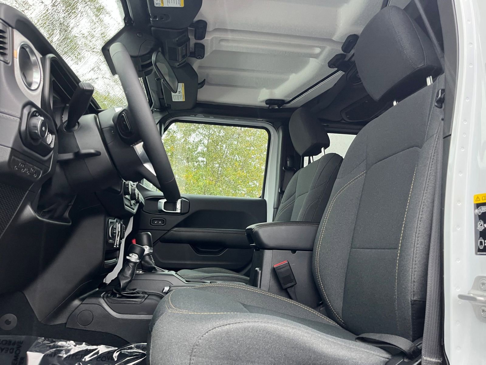 Thumbnail: 2025 Jeep Wrangler - 25