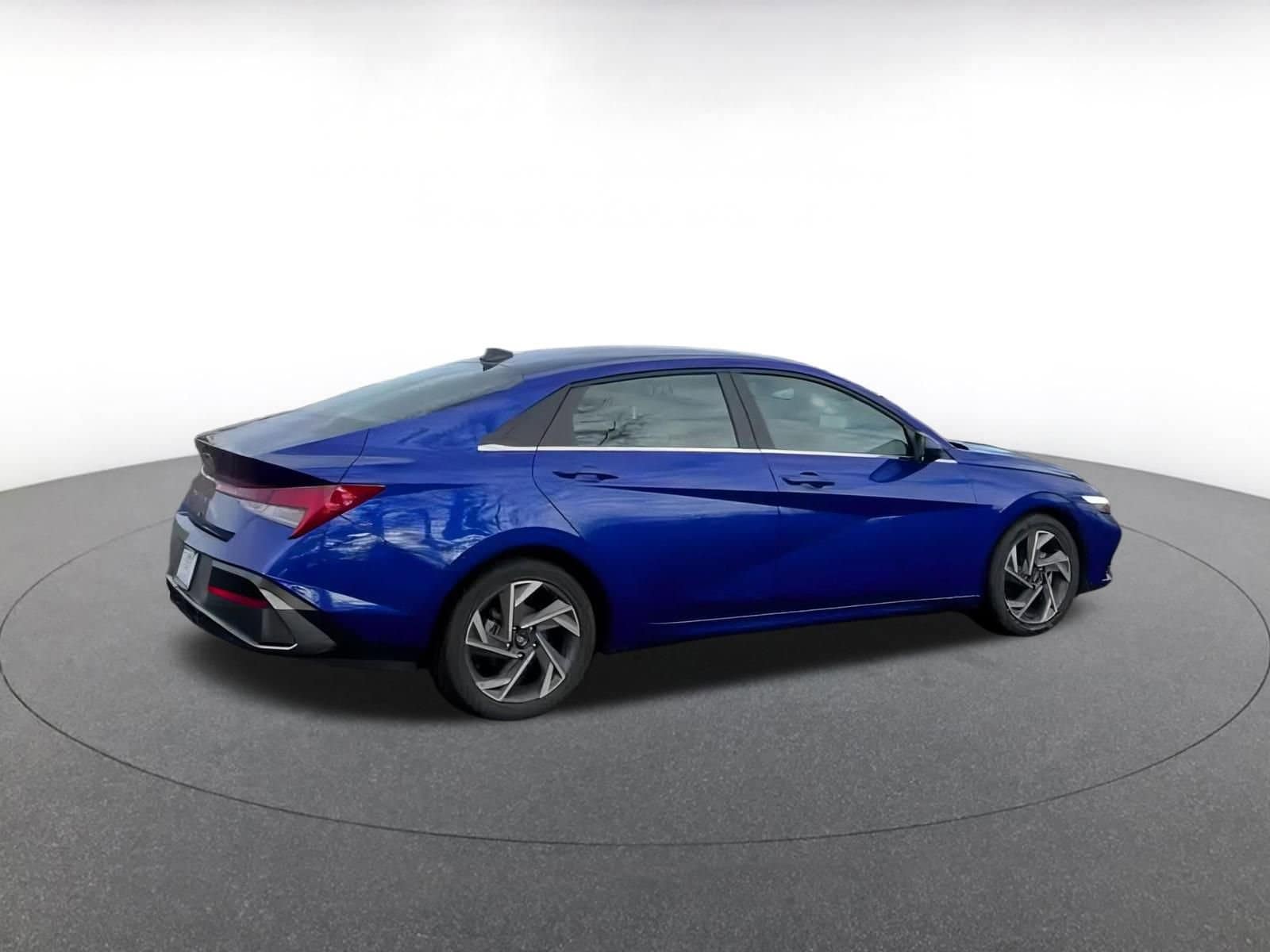 Thumbnail: 2025 Hyundai Elantra - 15