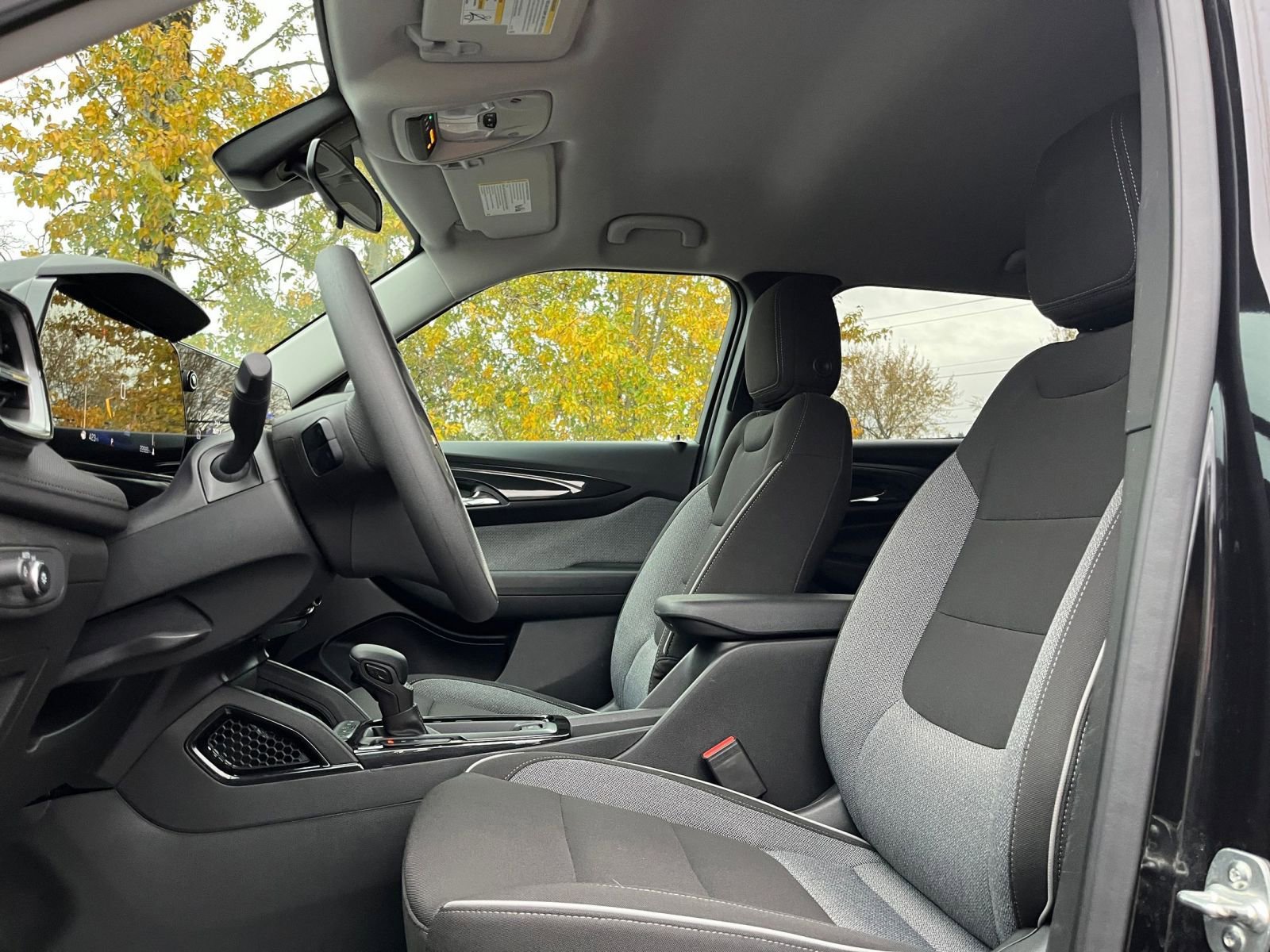 Thumbnail: 2025 Chevrolet TrailBlazer - 24