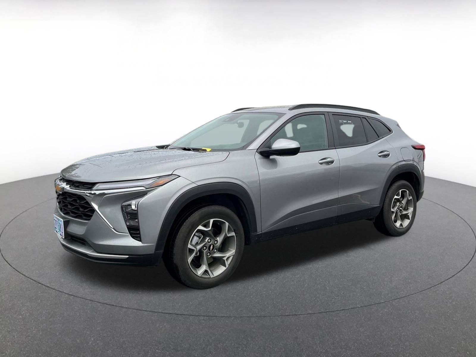 Thumbnail: 2025 Chevrolet Trax - 3