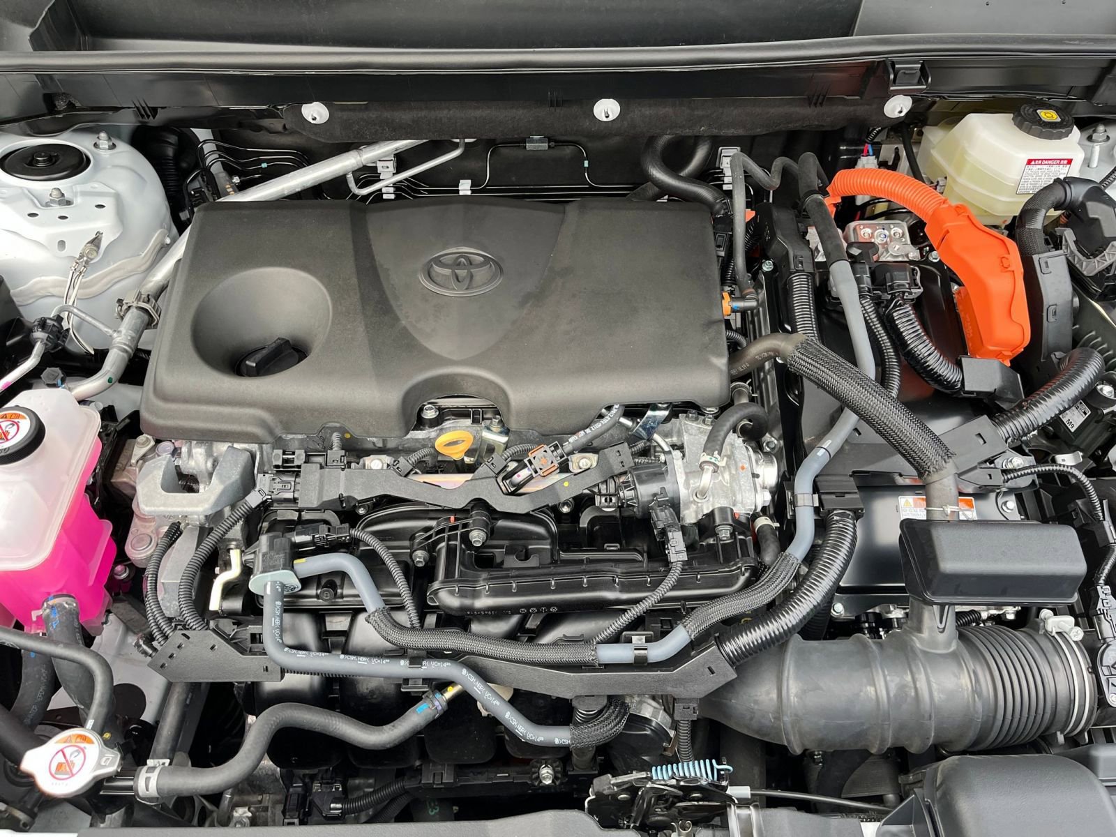 Thumbnail: 2025 Toyota RAV4 - 31