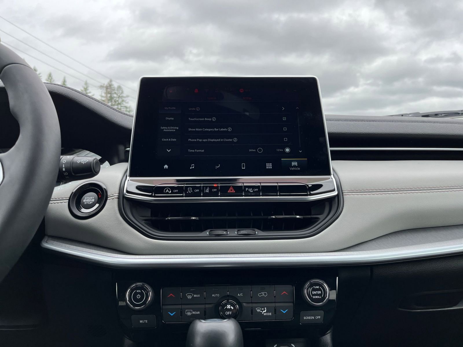 Thumbnail: 2025 Jeep Compass - 21