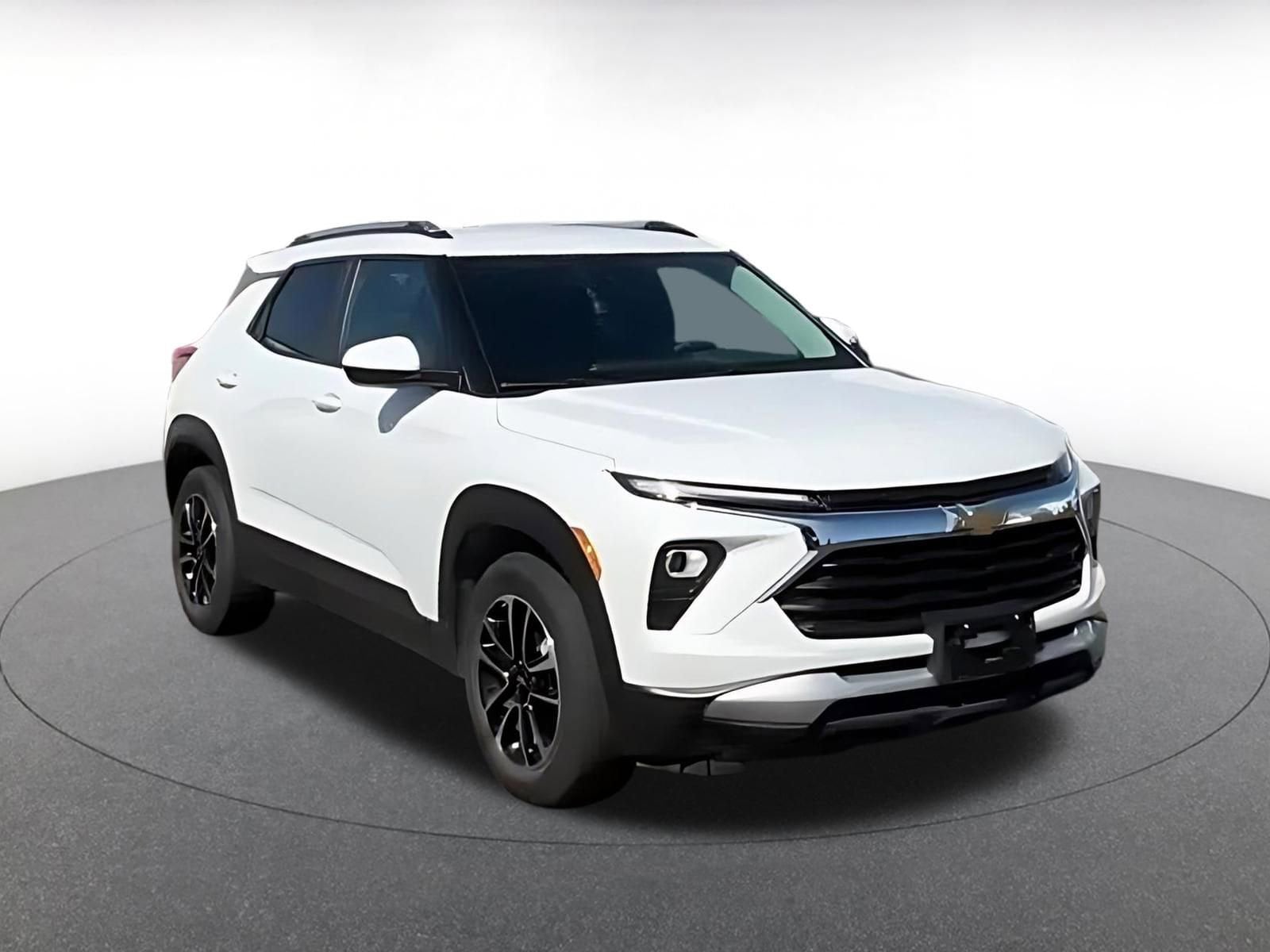 Thumbnail: 2025 Chevrolet TrailBlazer - 2