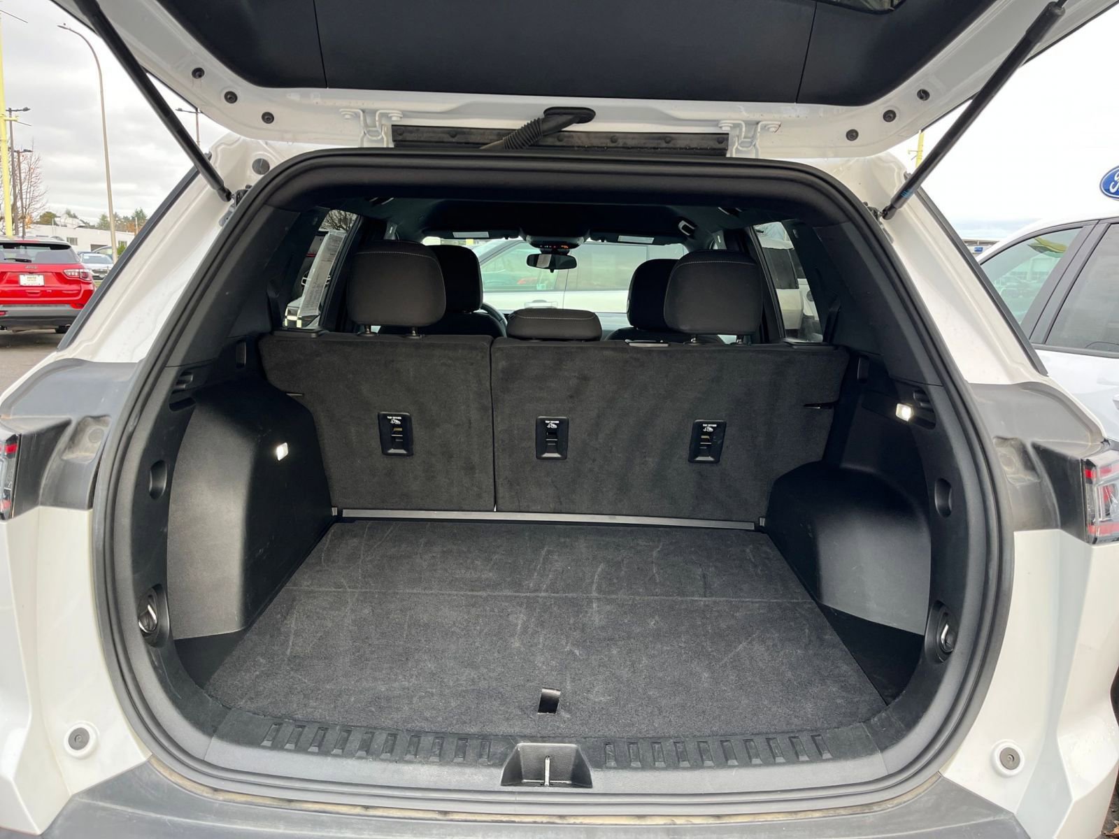 Thumbnail: 2025 Chevrolet Equinox - 31