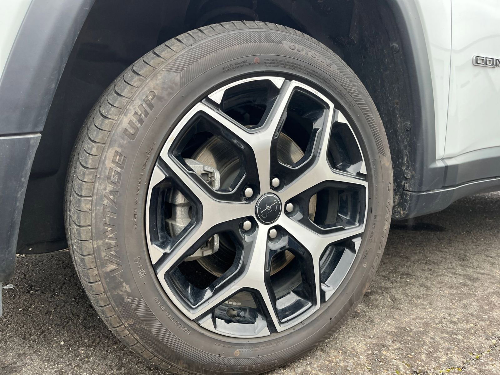 Thumbnail: 2025 Jeep Compass - 32