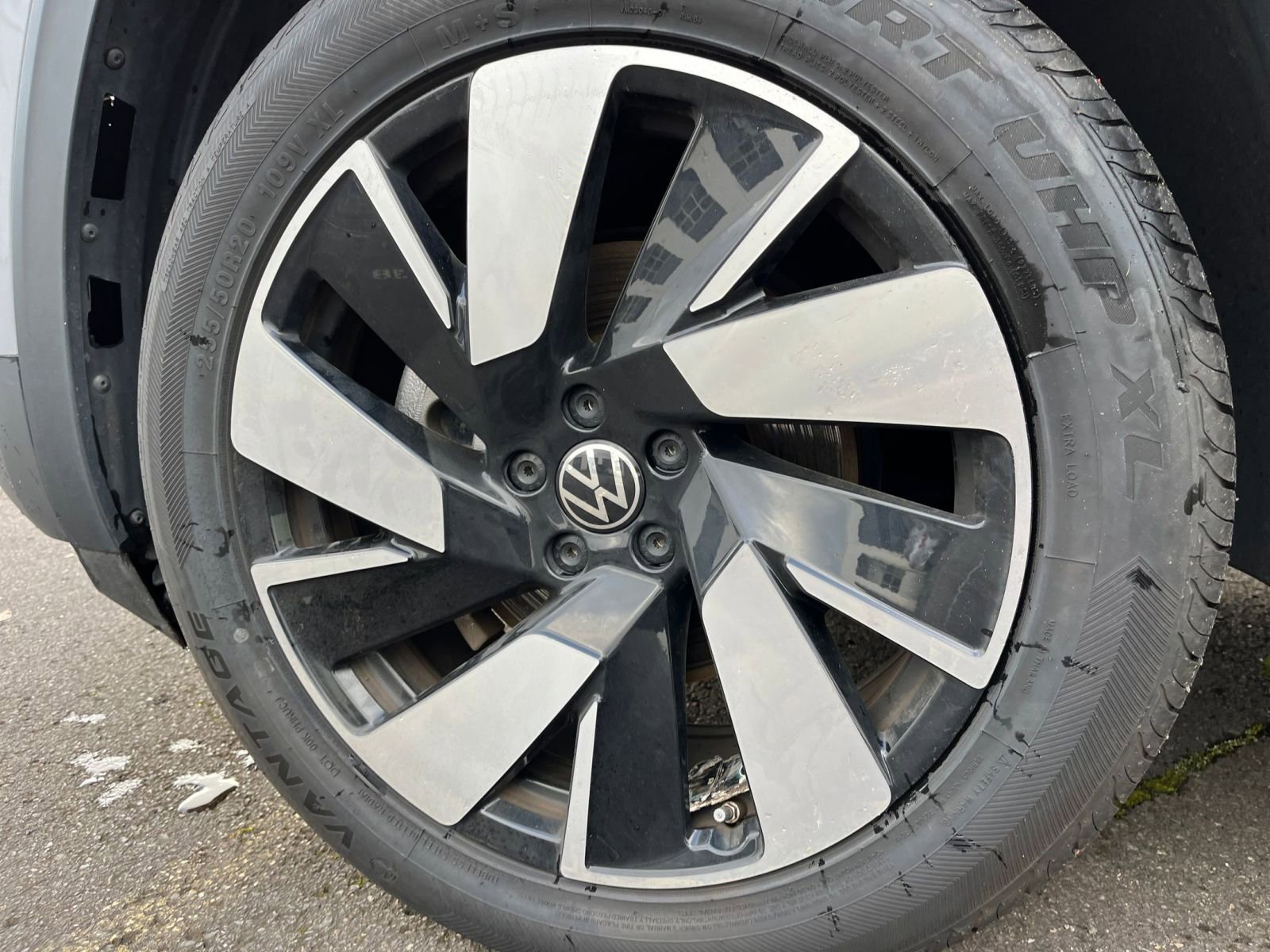 Thumbnail: 2025 Volkswagen Atlas - 31