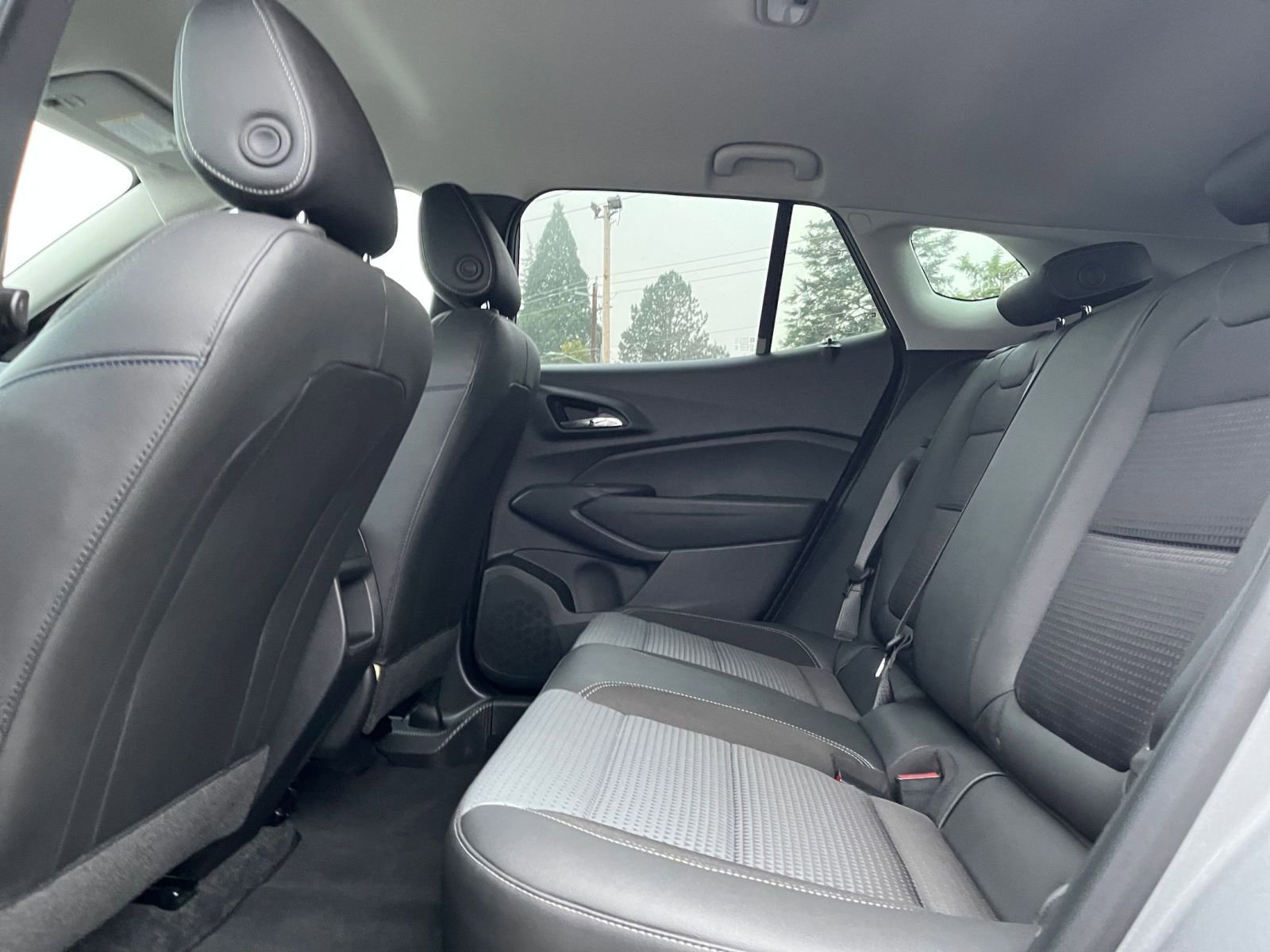 Thumbnail: 2025 Chevrolet Trax - 23