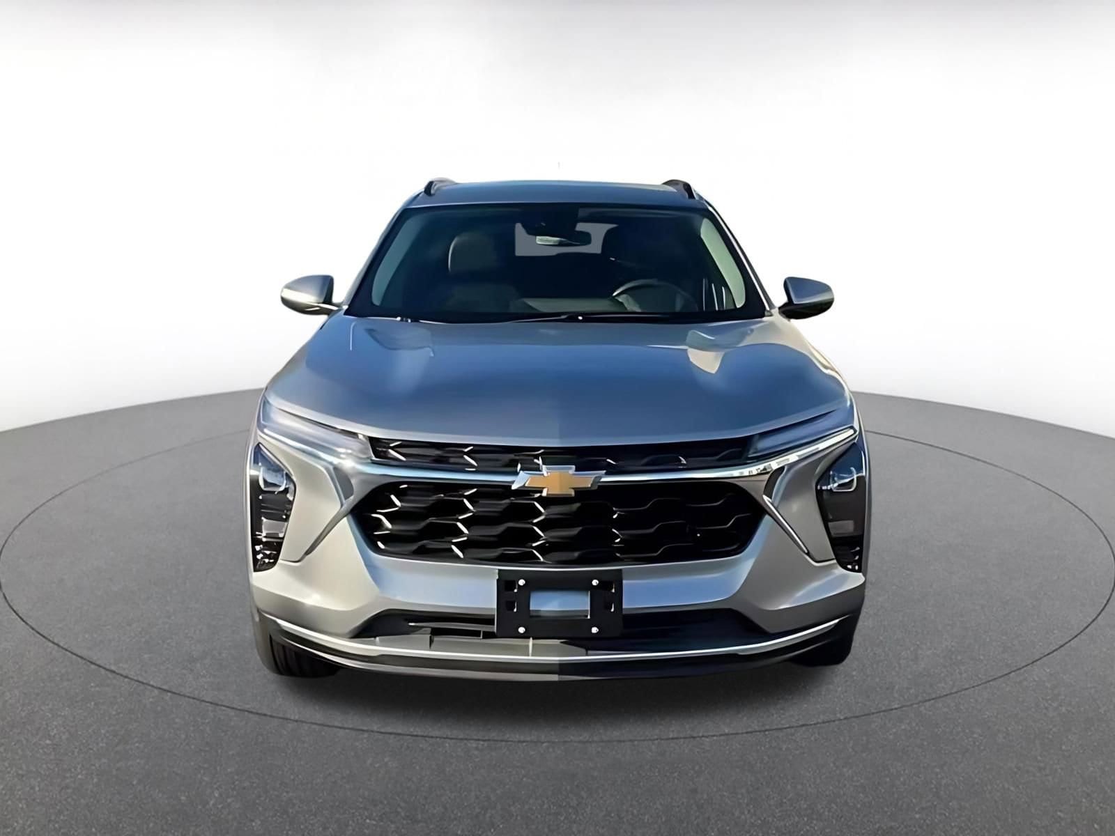 Thumbnail: 2025 Chevrolet Trax - 4