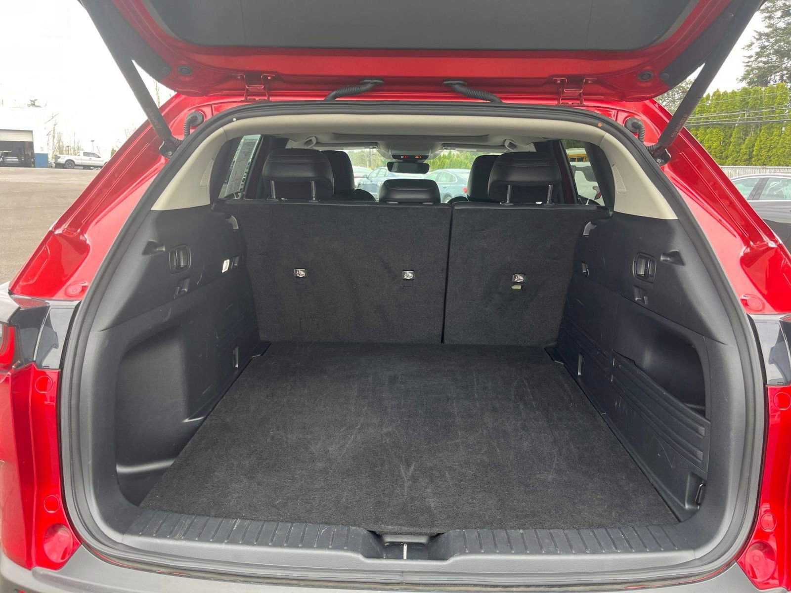 Thumbnail: 2025 Mazda CX-50 - 34