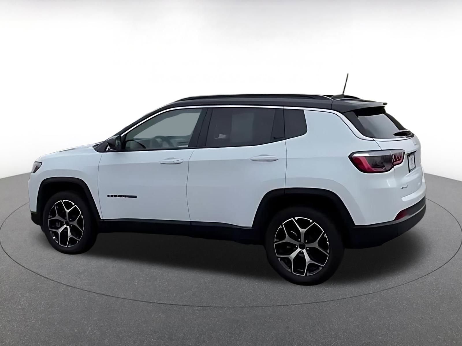 Thumbnail: 2025 Jeep Compass - 10