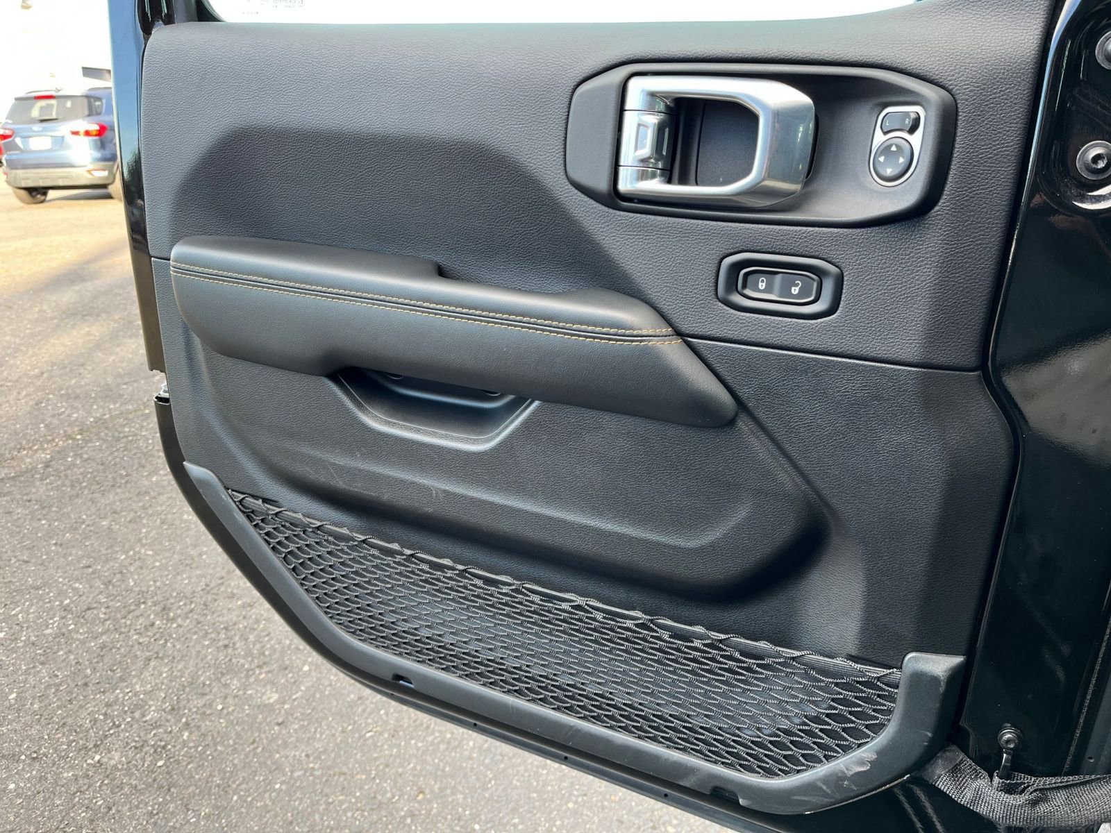 Thumbnail: 2025 Jeep Wrangler - 20