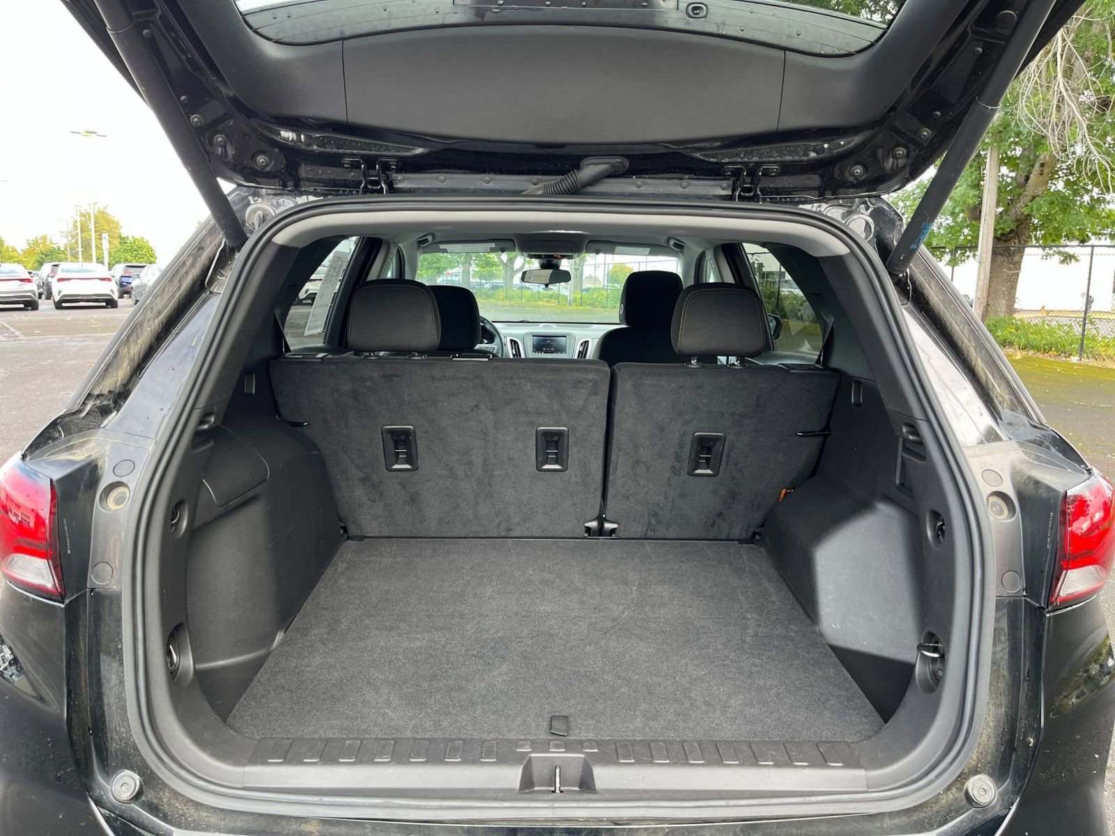 Thumbnail: 2024 Chevrolet Equinox - 33