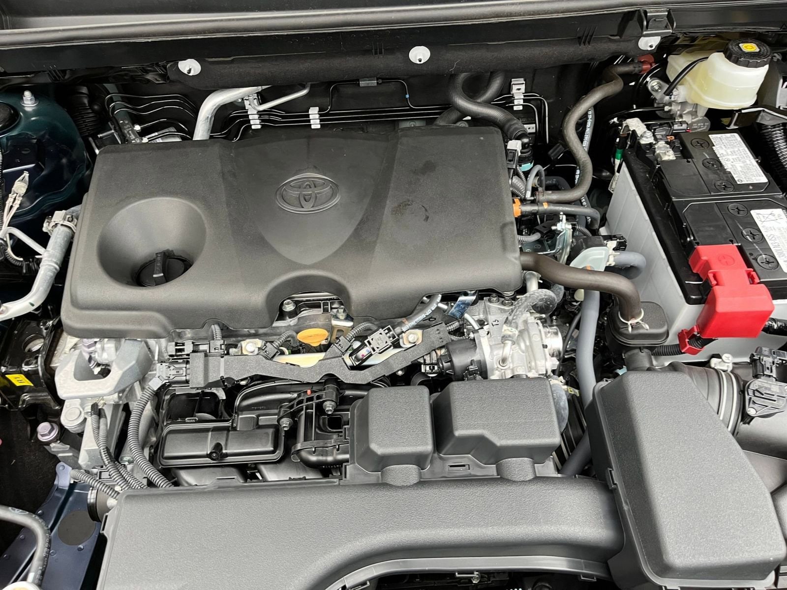 Thumbnail: 2025 Toyota RAV4 - 32