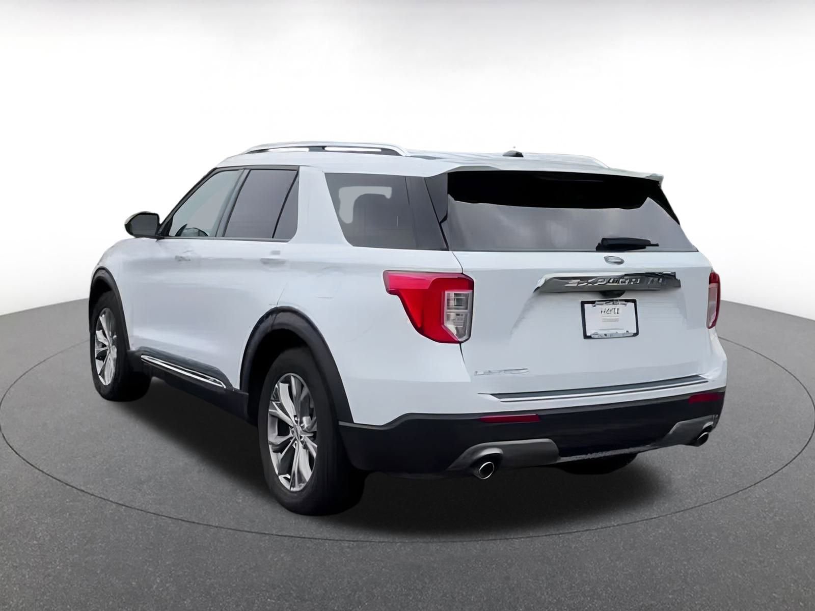 Thumbnail: 2023 Ford Explorer - 11