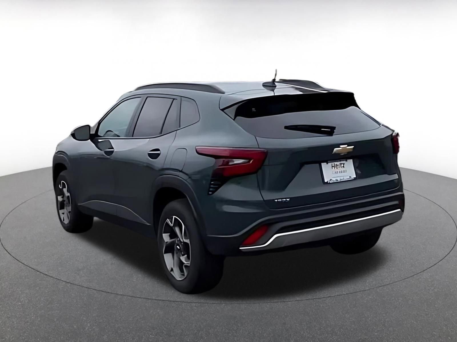 Thumbnail: 2025 Chevrolet Trax - 10