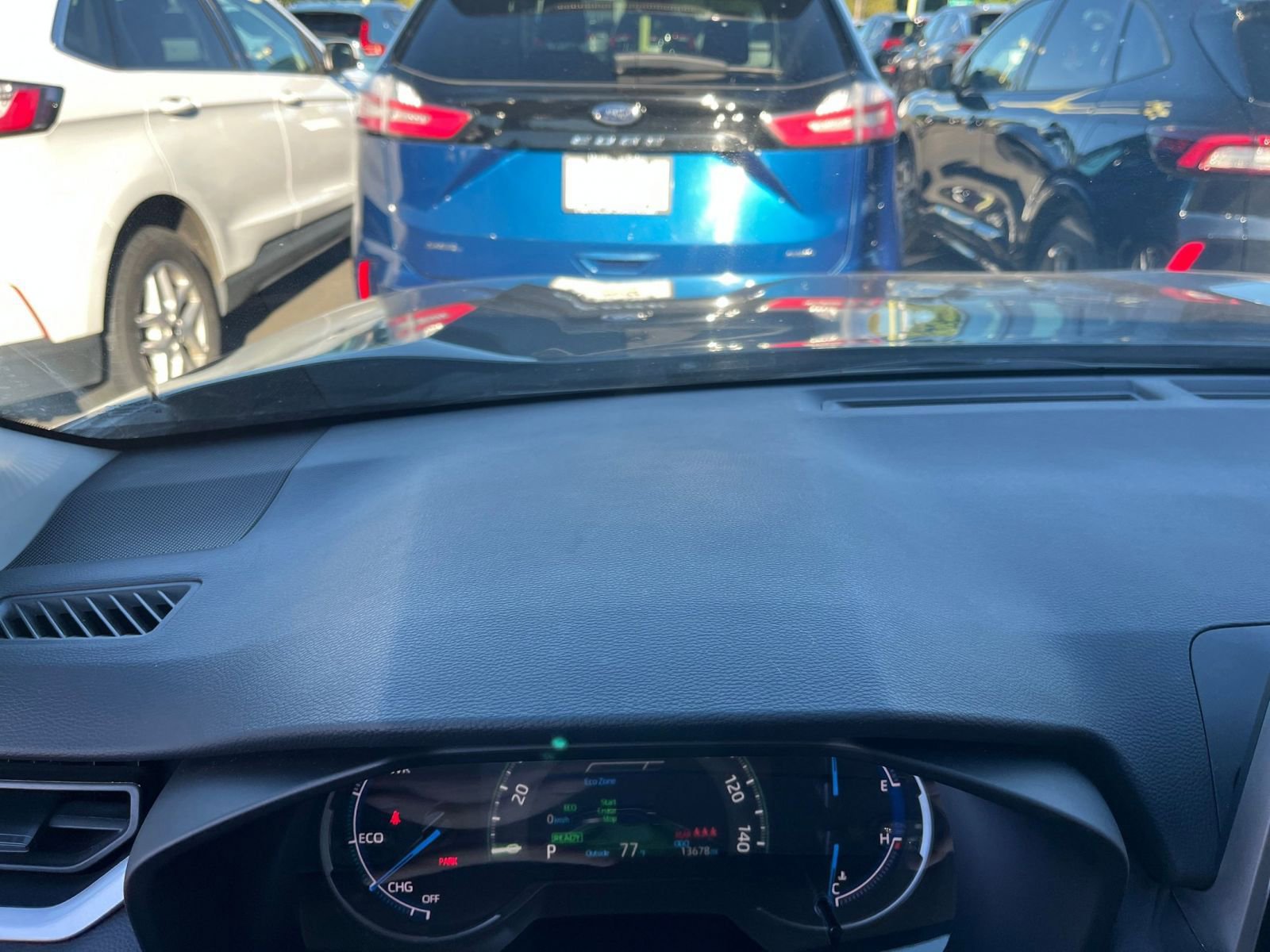 Thumbnail: 2025 Toyota RAV4 - 35