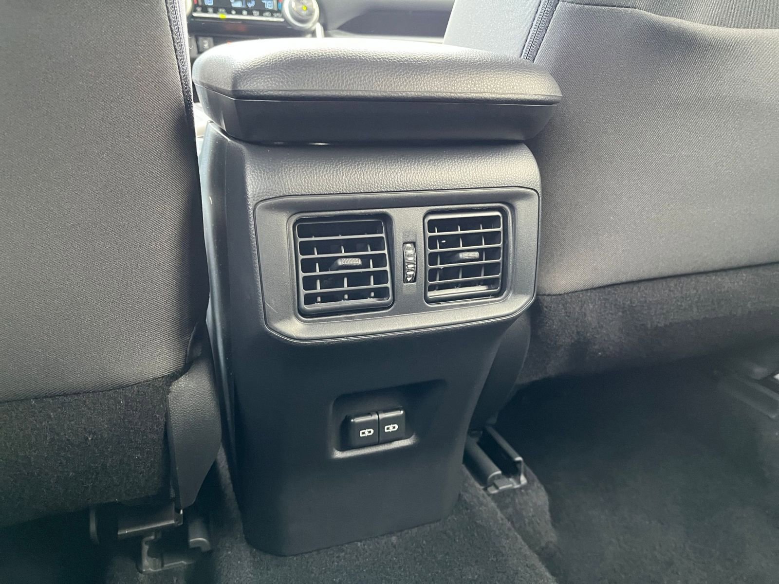 Thumbnail: 2025 Toyota RAV4 - 24