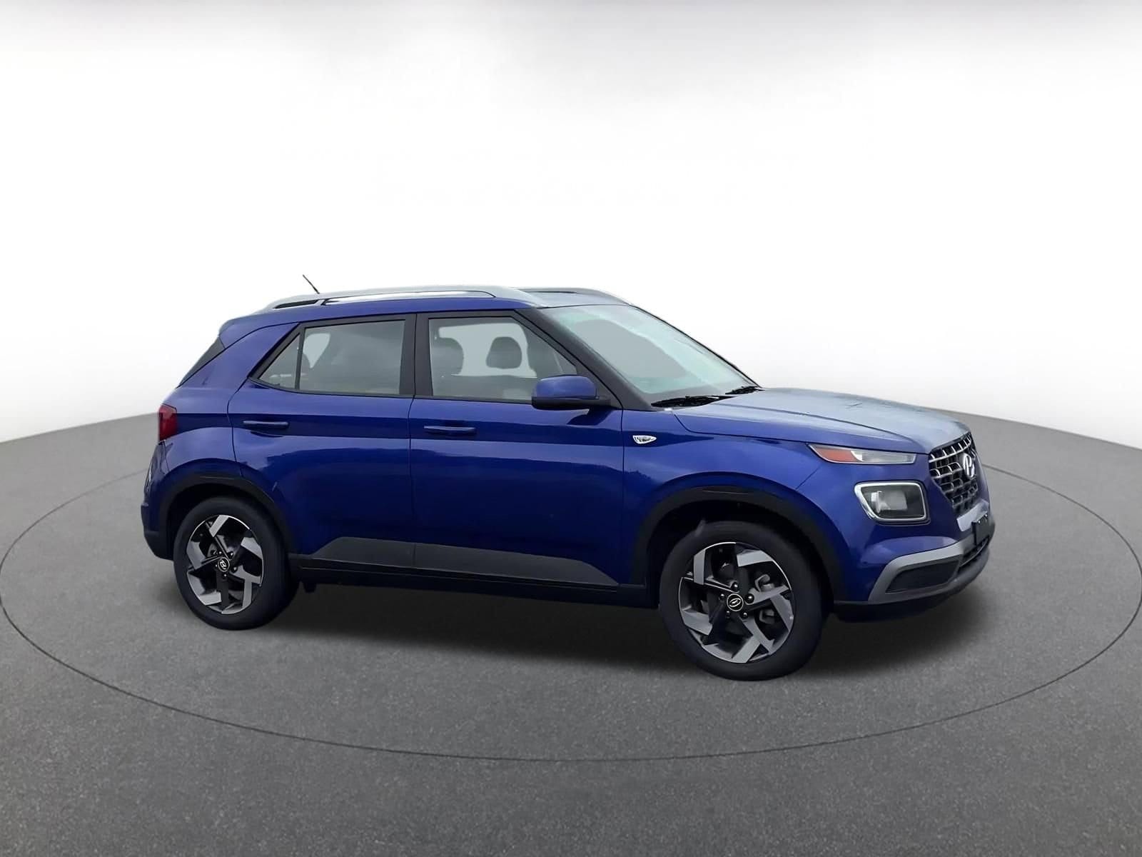 Thumbnail: 2025 Hyundai Venue - 2