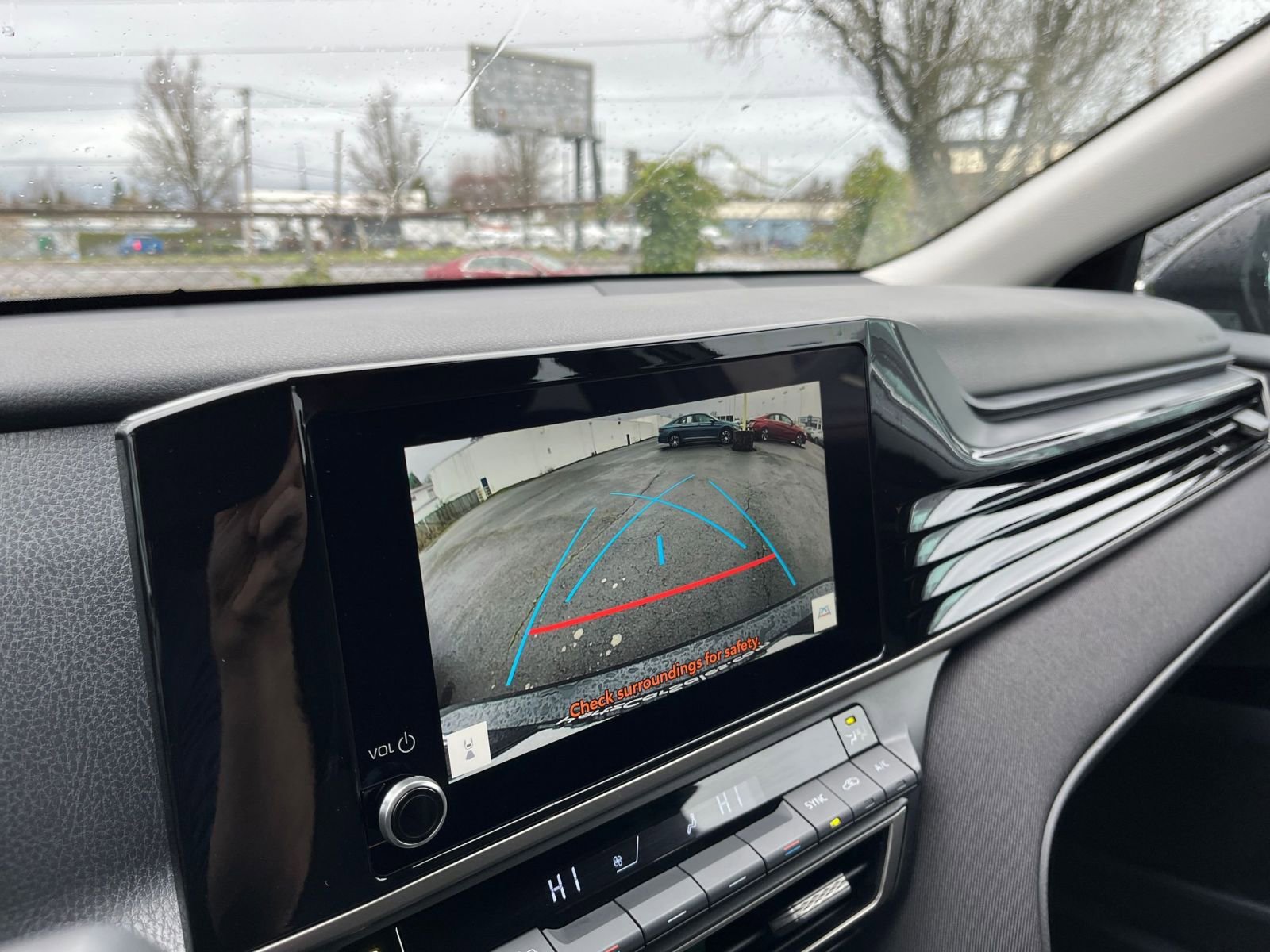 Thumbnail: 2025 Toyota Camry - 17