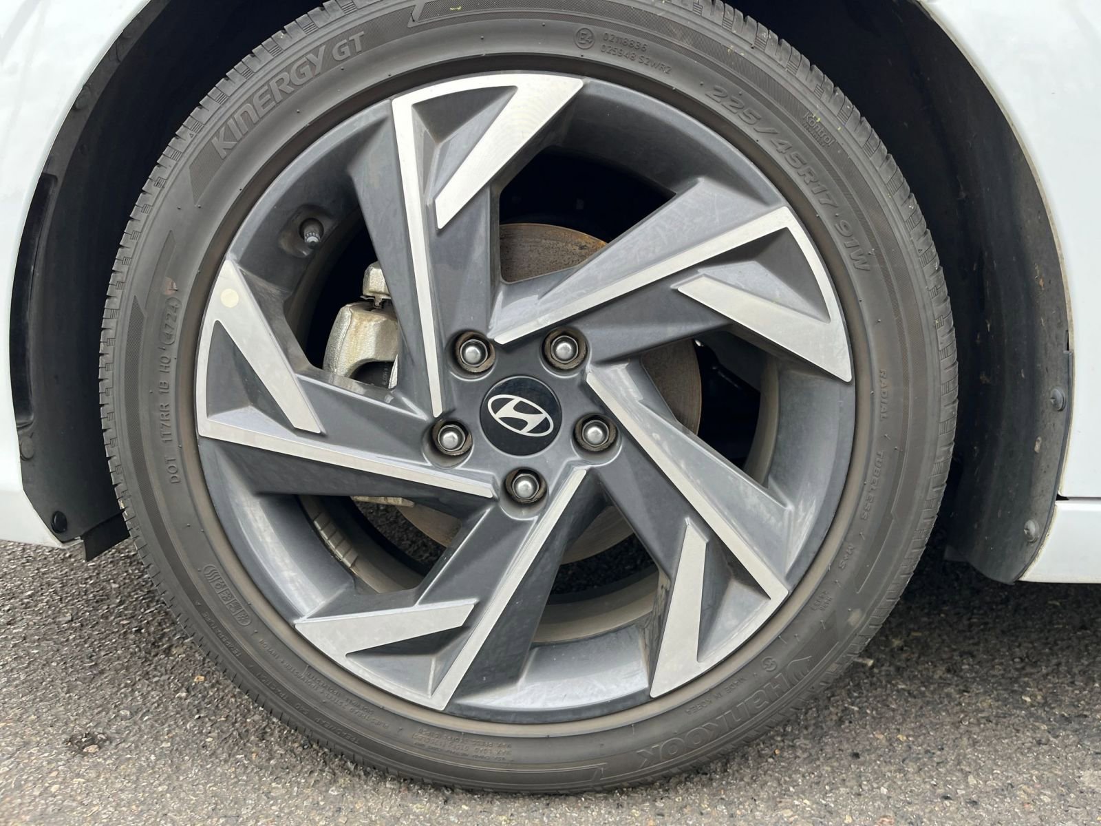 Thumbnail: 2025 Hyundai Elantra - 30