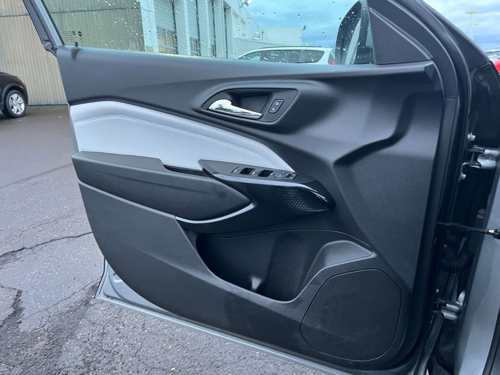 Thumbnail: 2025 Chevrolet Trax - 20