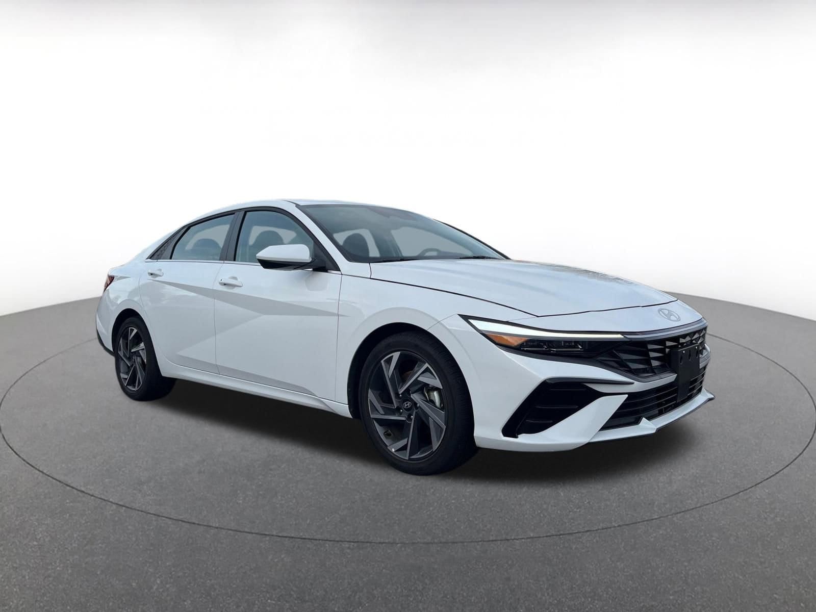 Thumbnail: 2025 Hyundai Elantra - 1