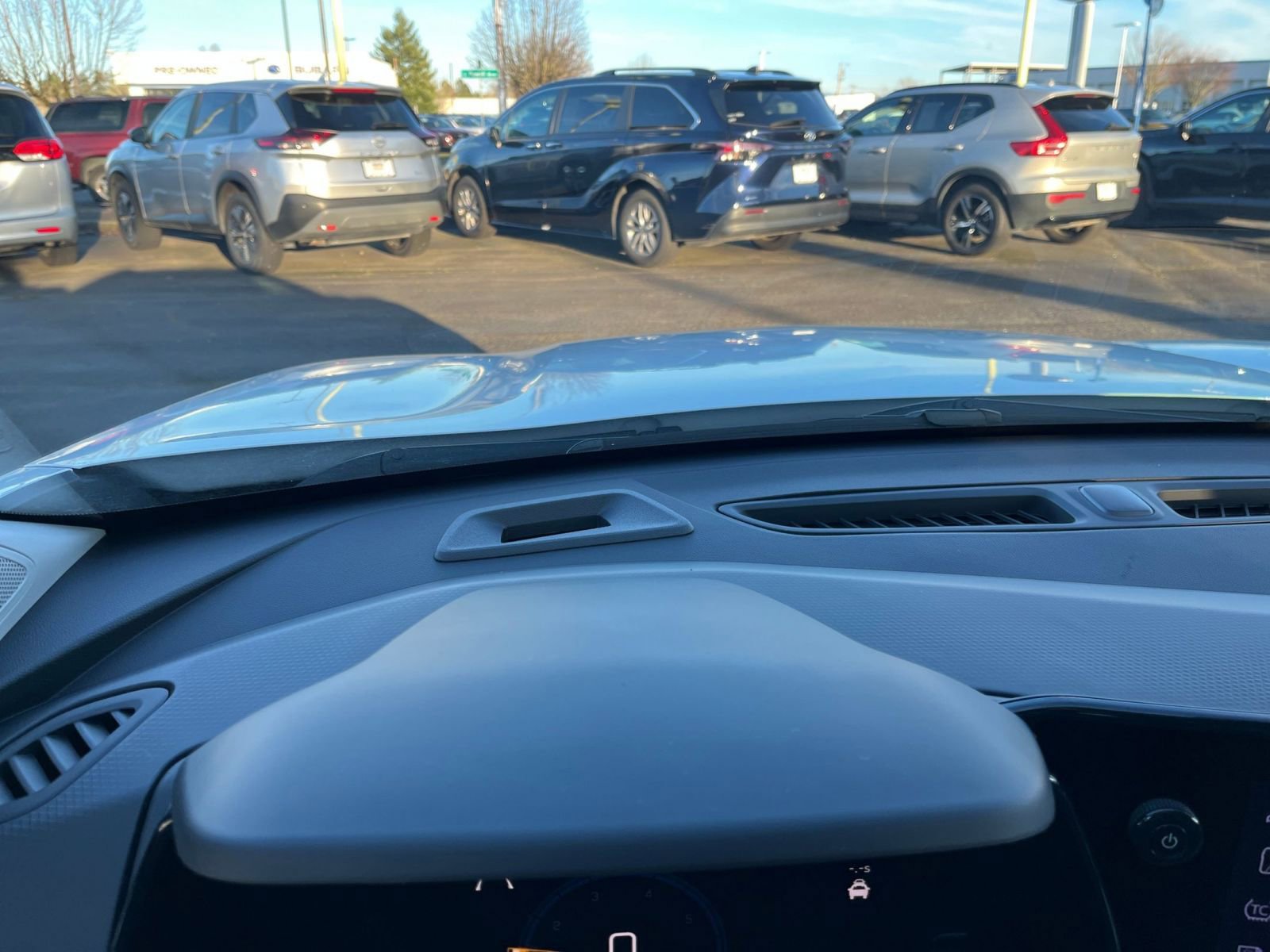 Thumbnail: 2025 Chevrolet Trax - 32