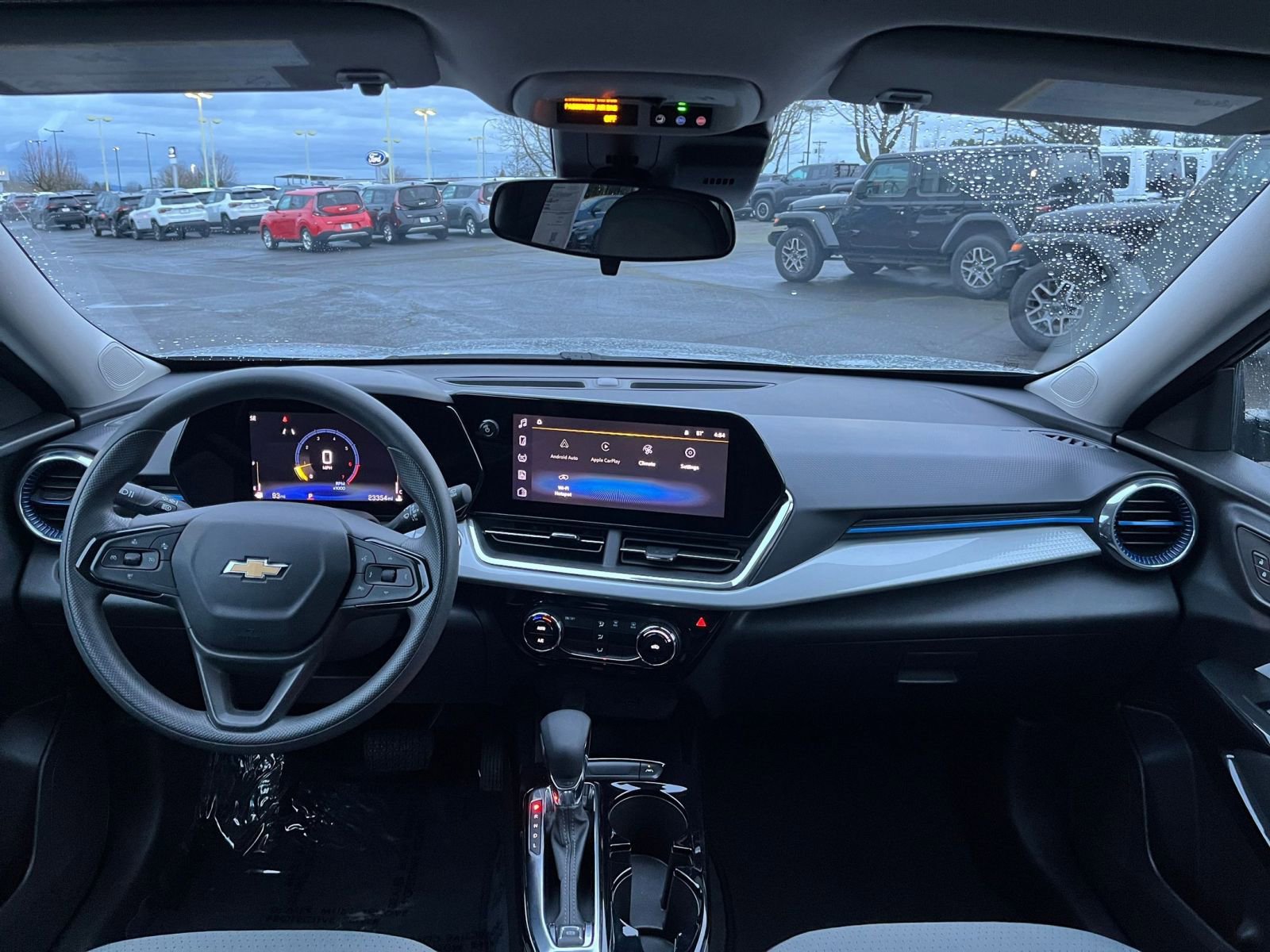 Thumbnail: 2025 Chevrolet Trax - 31