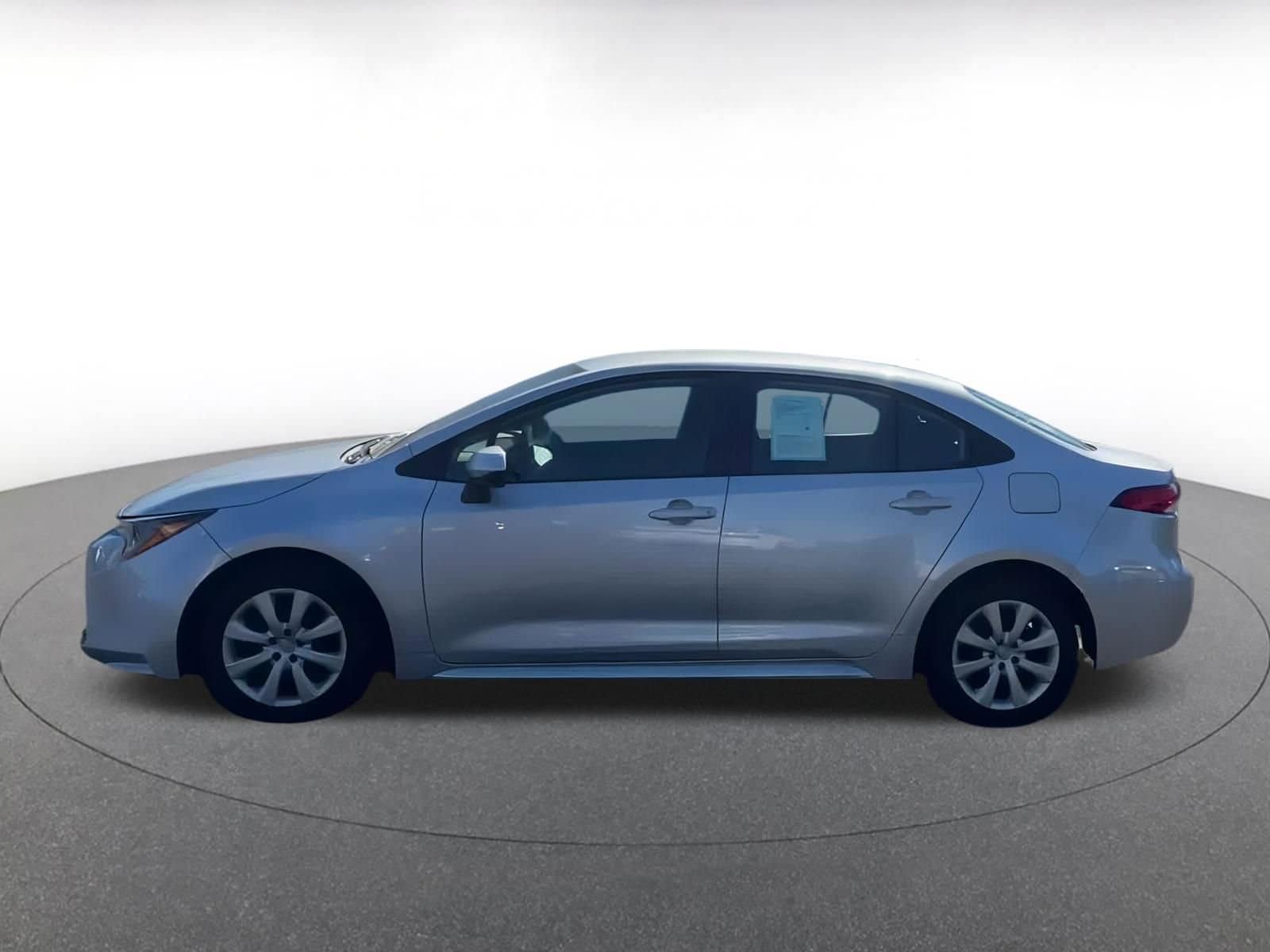 Thumbnail: 2024 Toyota Corolla - 9