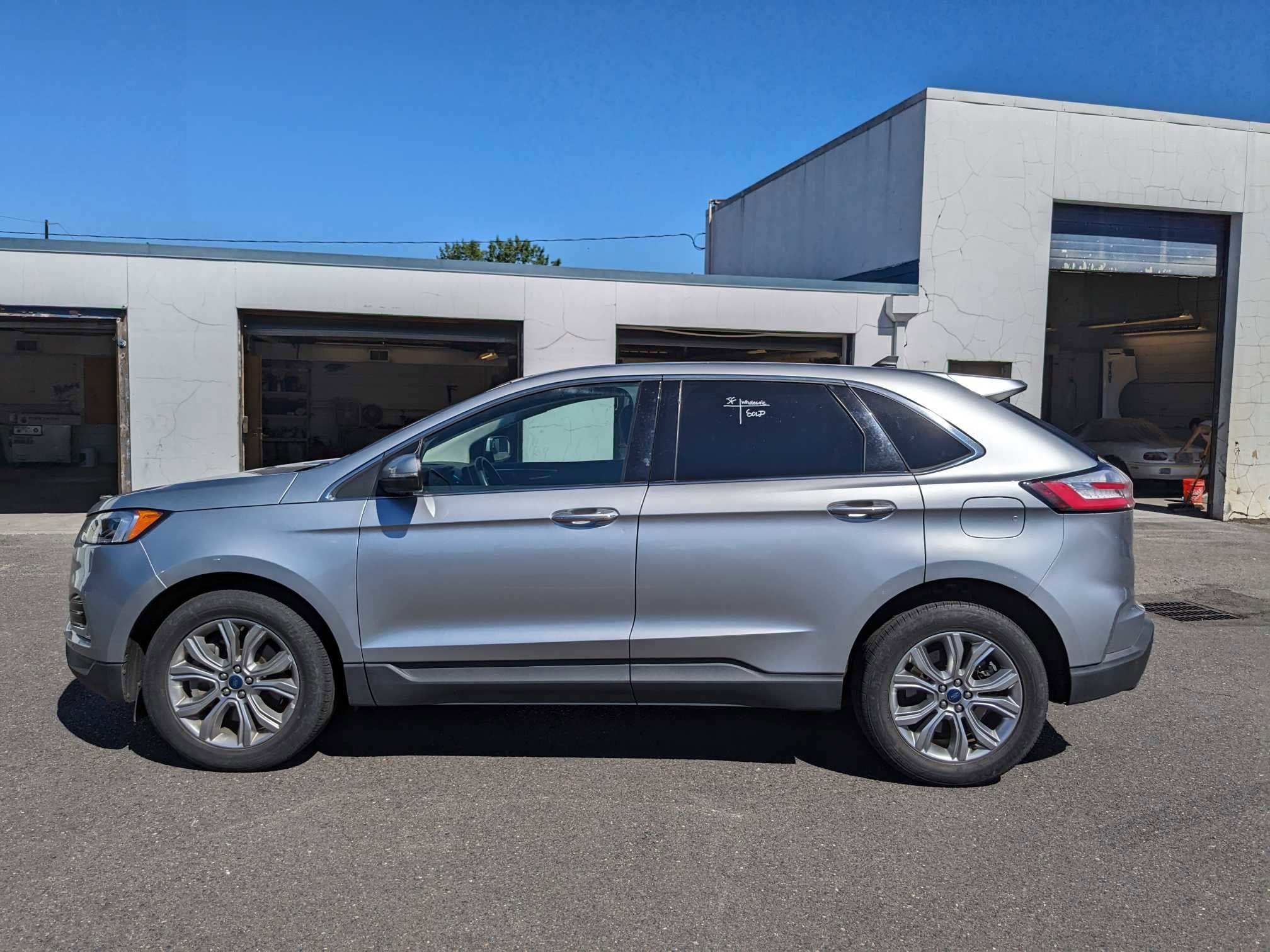 2022 Ford Edge Titanium 4