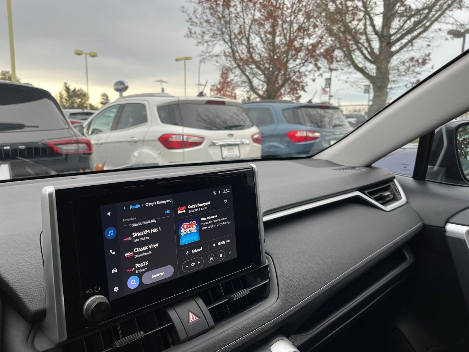 Thumbnail: 2025 Toyota RAV4 - 35