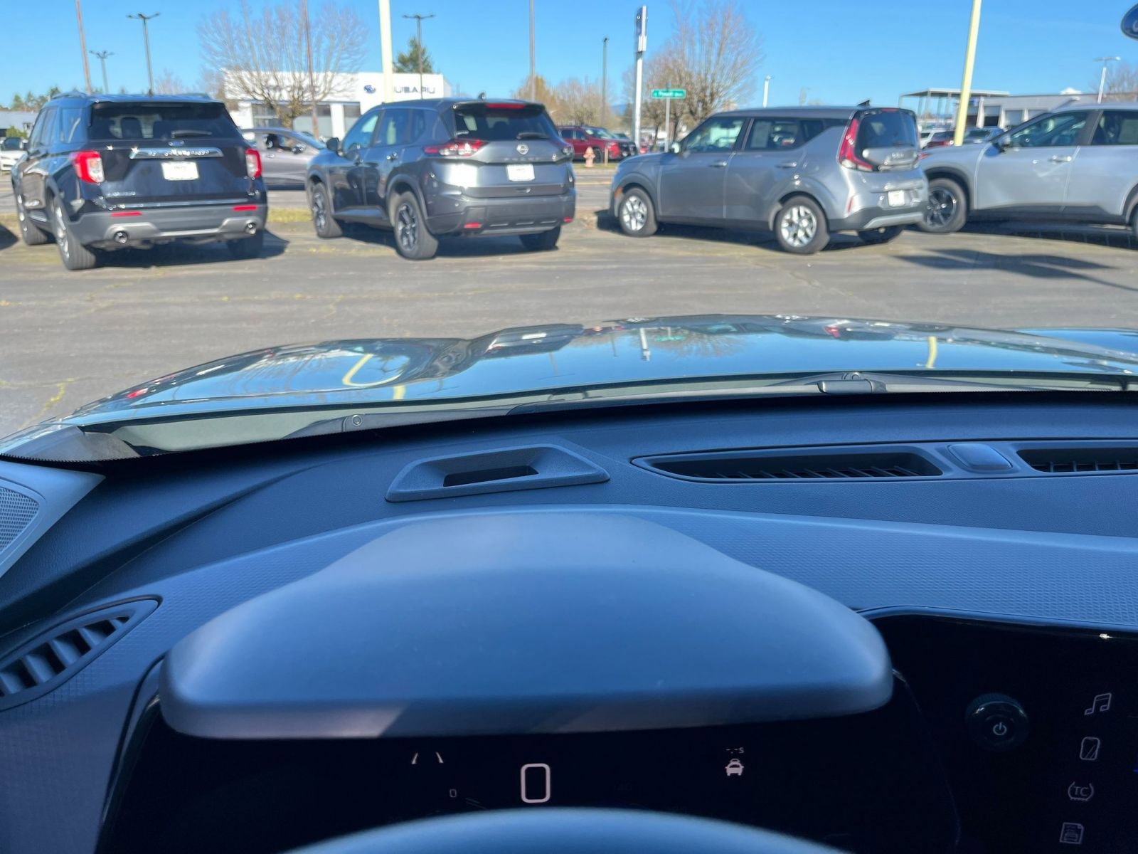 Thumbnail: 2025 Chevrolet Trax - 33