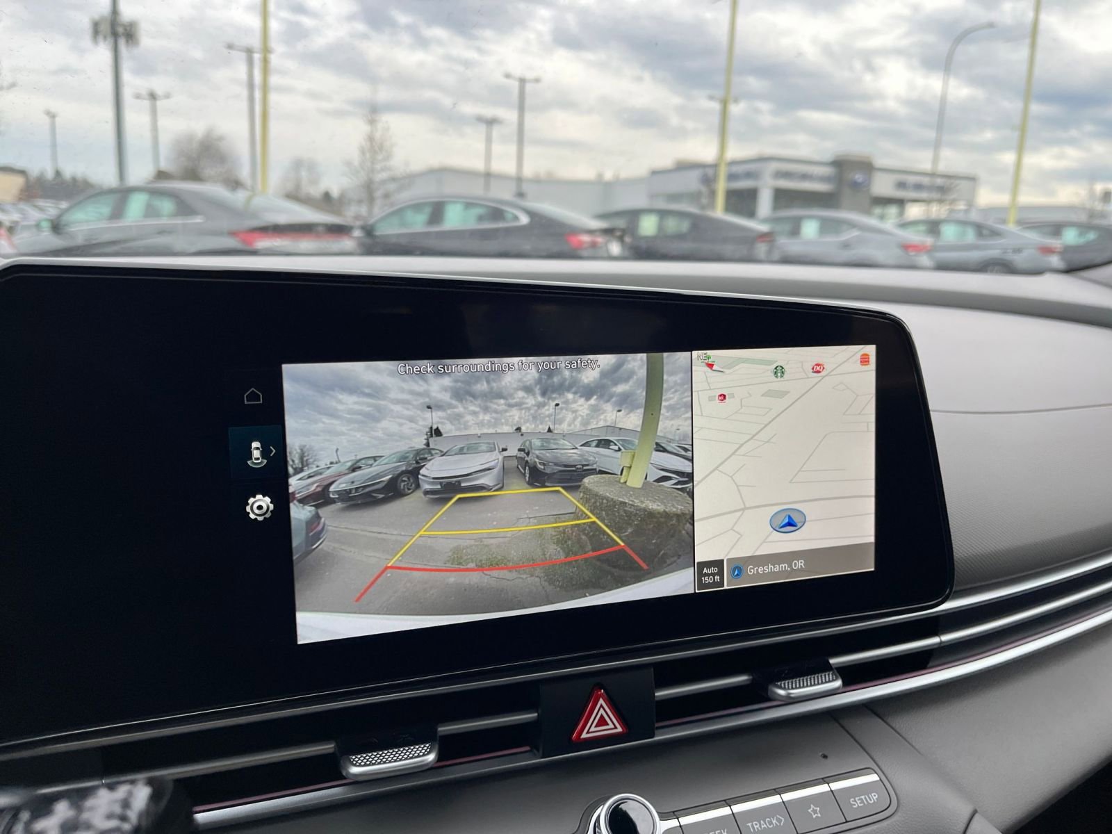 Thumbnail: 2025 Hyundai Elantra - 17