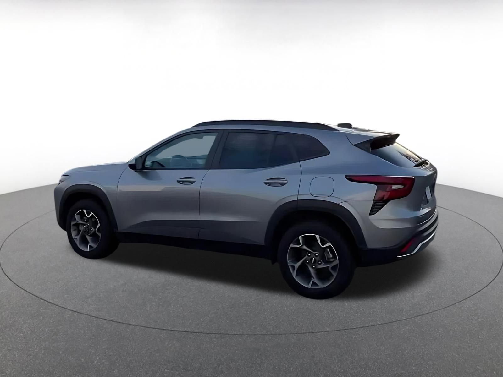 Thumbnail: 2025 Chevrolet Trax - 10