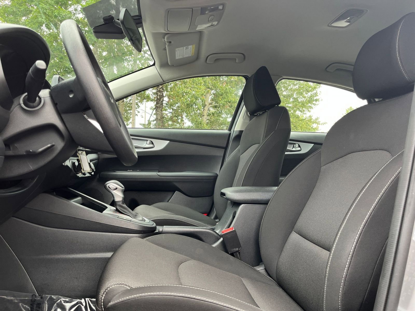 Thumbnail: 2024 Kia Forte - 24