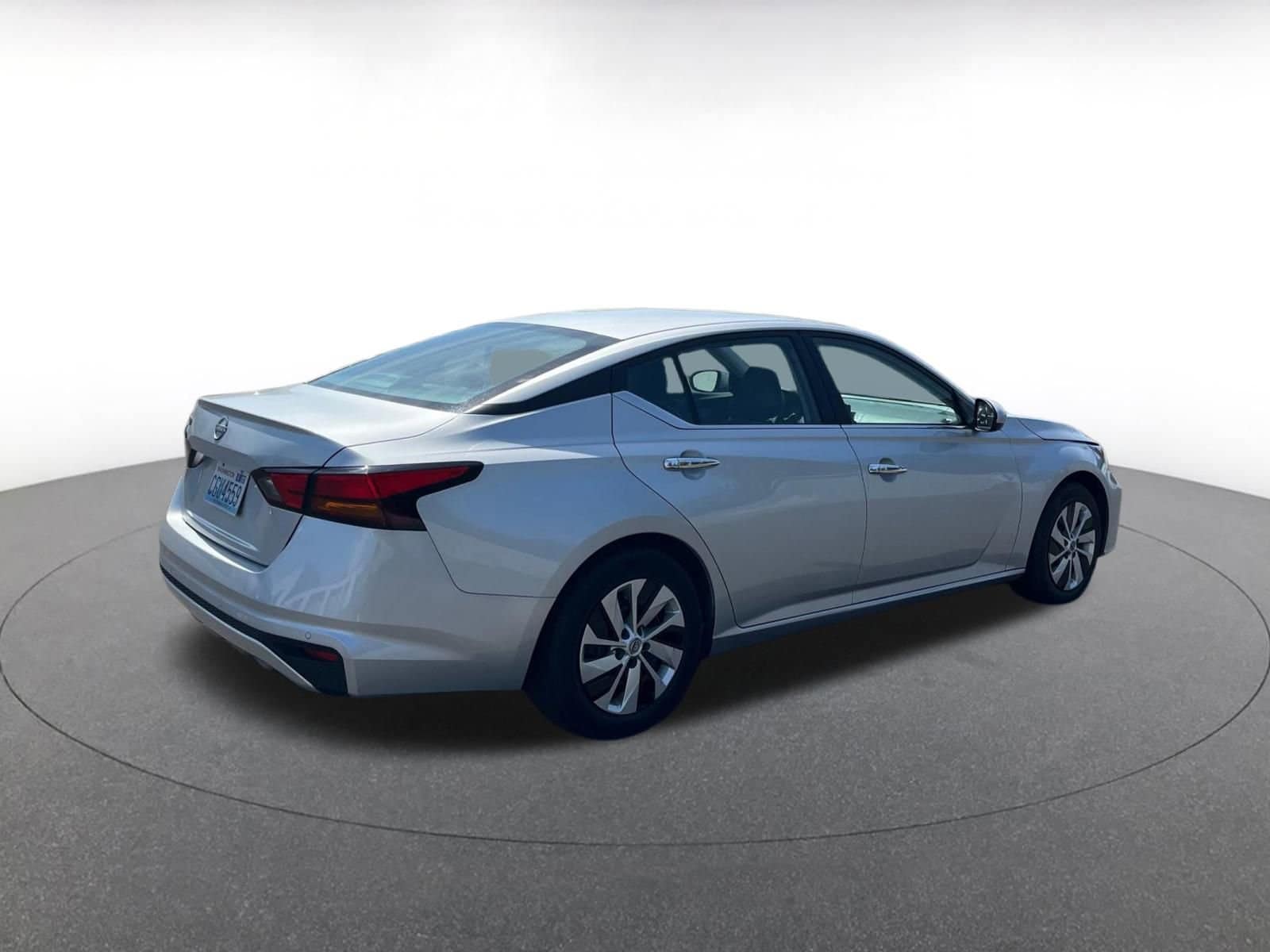 2023 Nissan Altima S 7