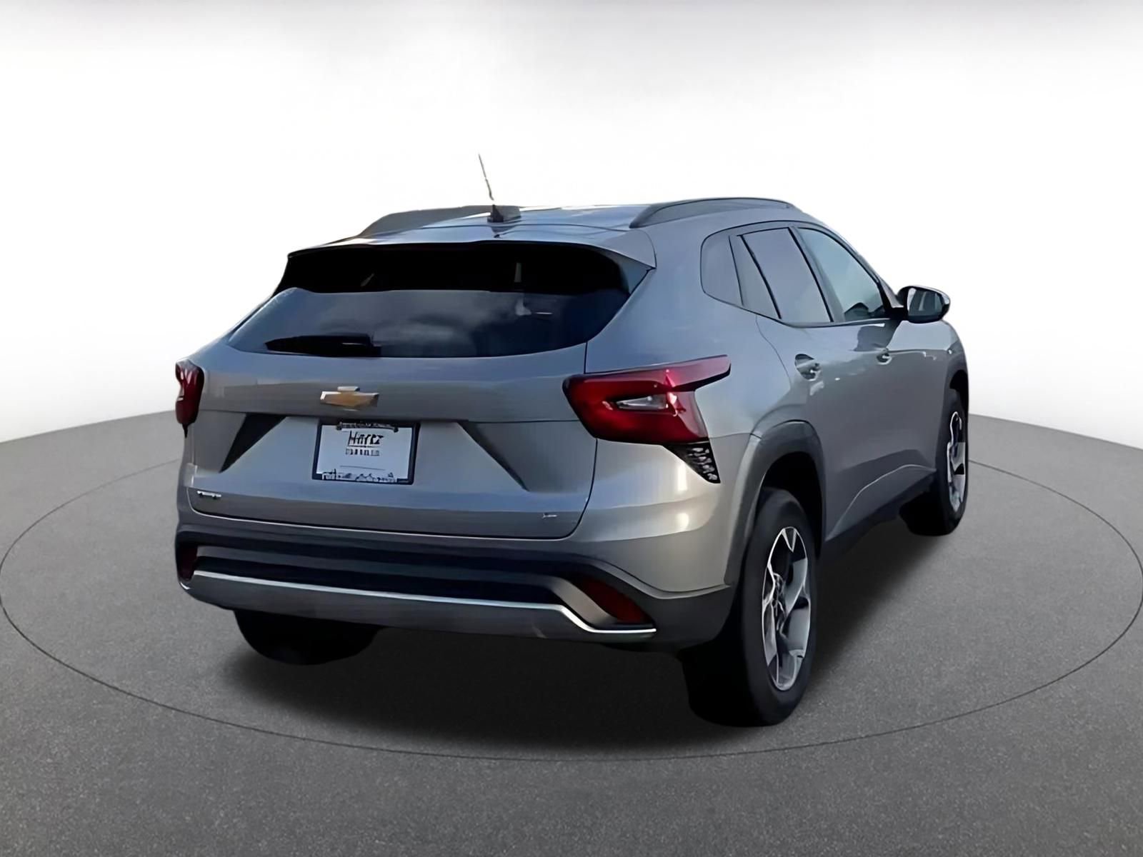 Thumbnail: 2025 Chevrolet Trax - 14