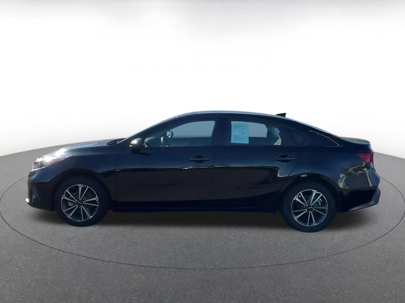 2024 Kia Forte LXS 8